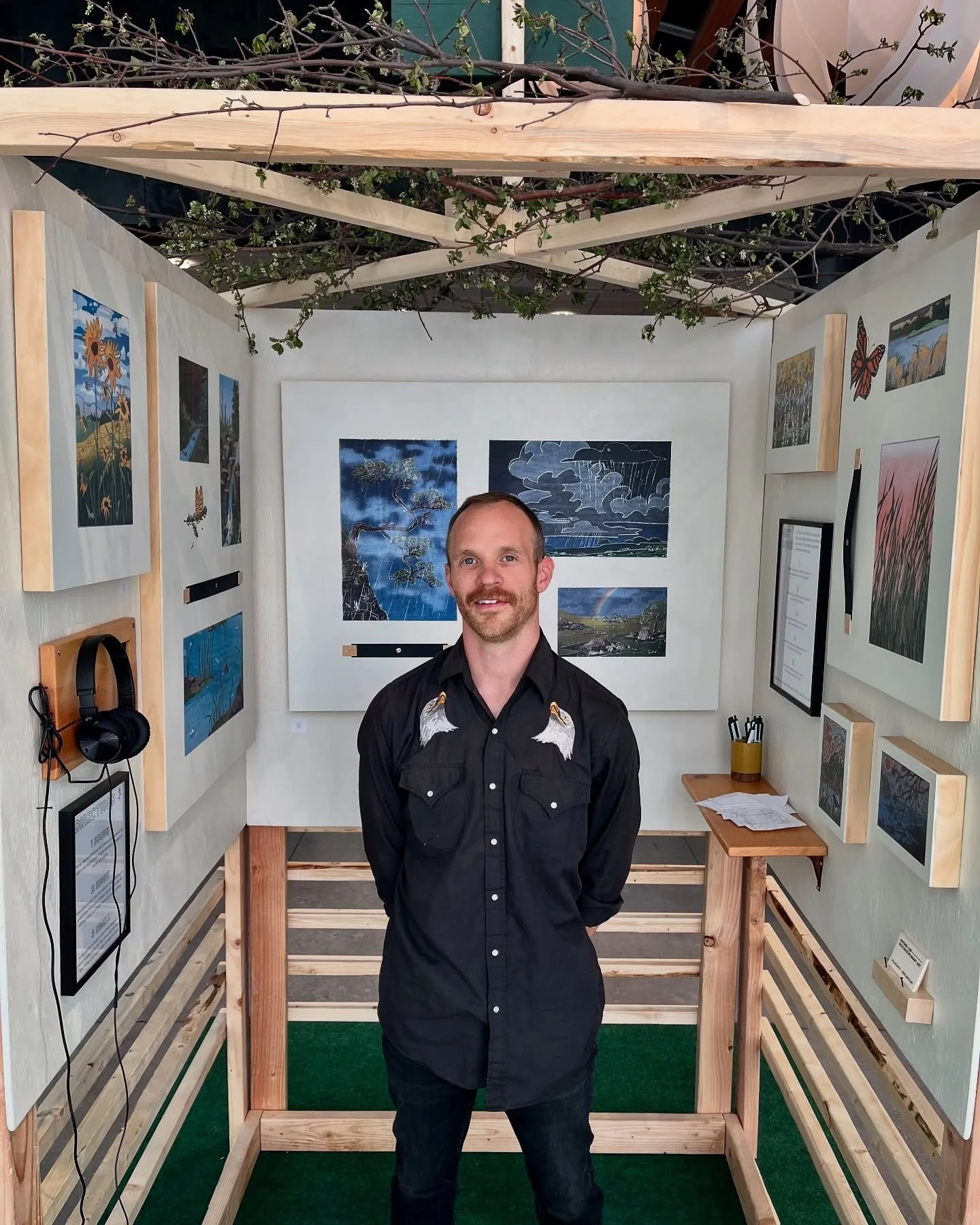 Beyond stoked with the turnout of my recent art exhibit. It was a new challenge to pair visual art with sound and smell to create a multisensory experience. Looking forward to more art within this realm.