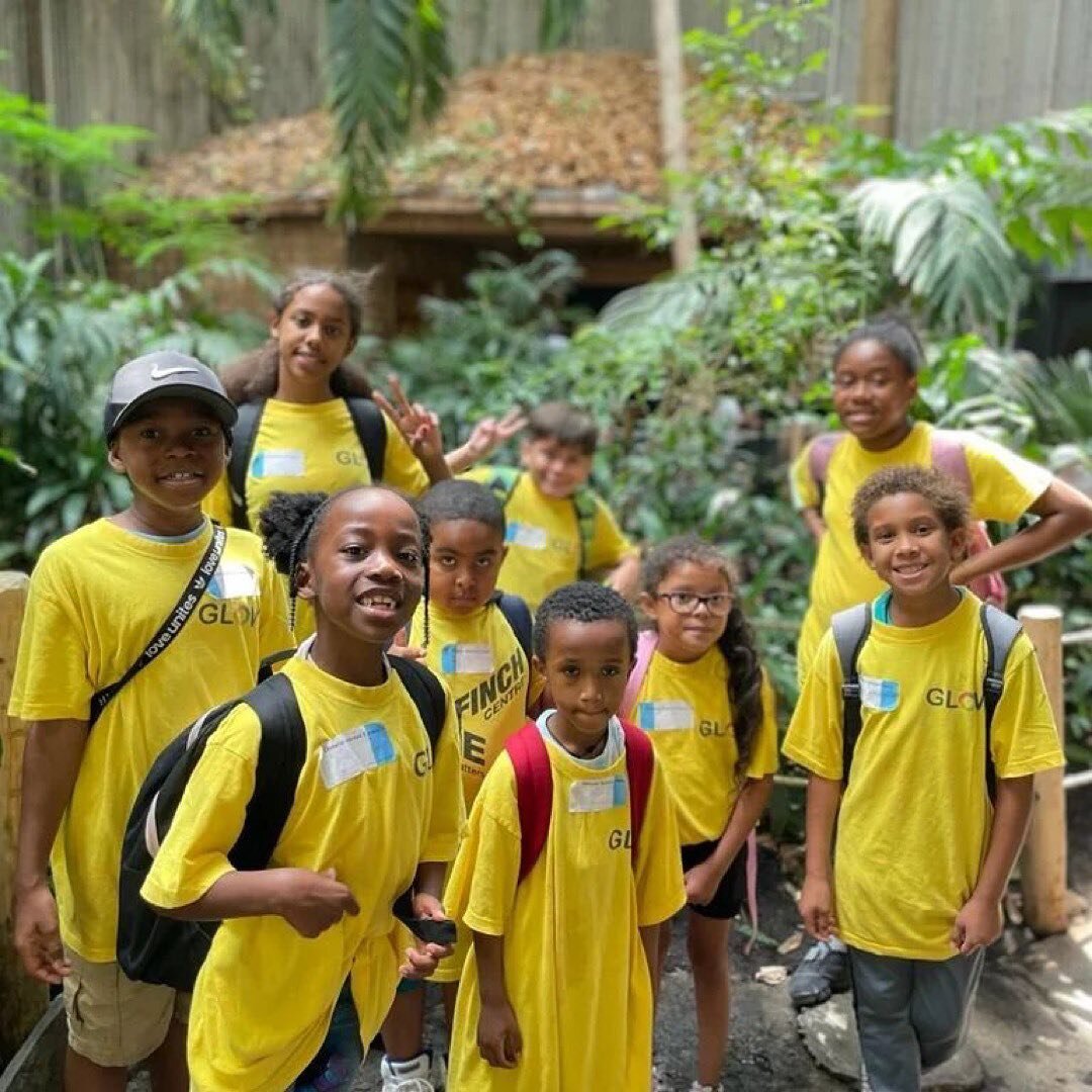 Swipe ➡️ to see some fun moments from our @glowskids camp this summer! 🌞

&bull; &bull; &bull; &bull;

#summercamp #torontosummercamp #janefinch #janefinchcentre #summer #musuem #ago