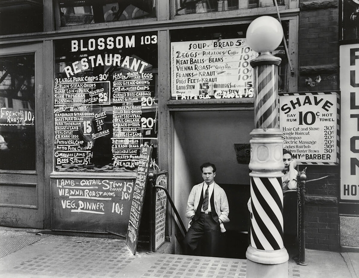 © Berenice Abbott, Blossom Restaurant Manhattan 1935
