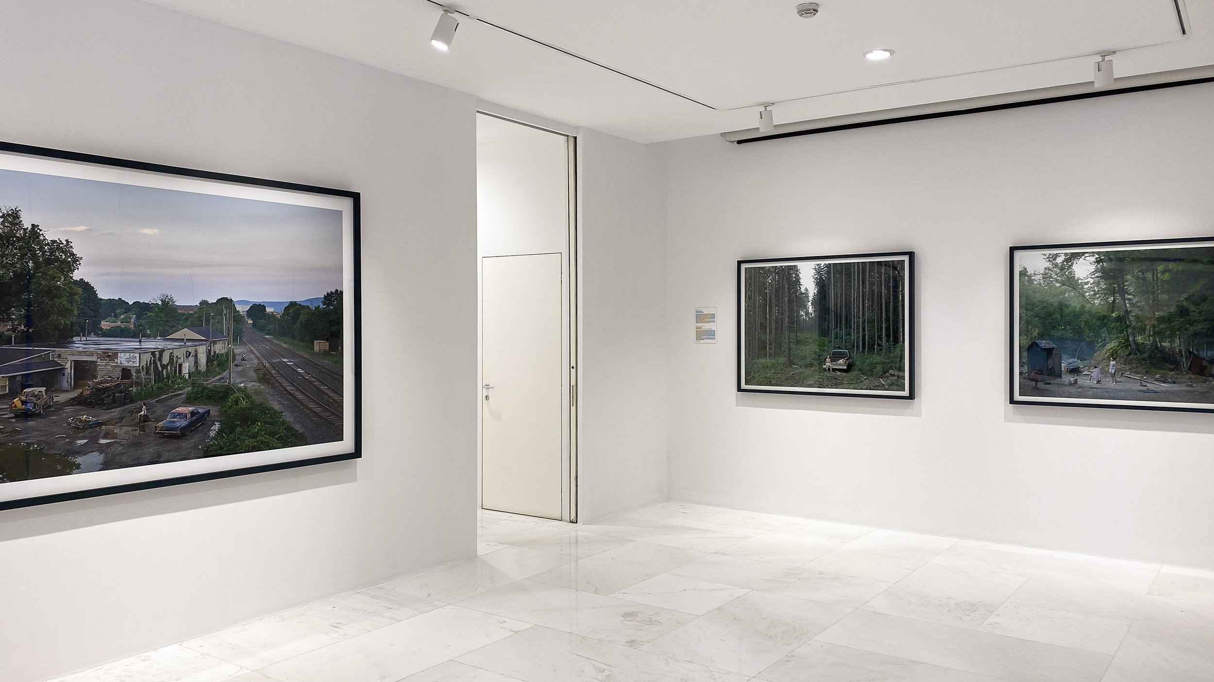 gregory_crewdson-exhibition-alketa_misja_photo3.jpg (Copy)