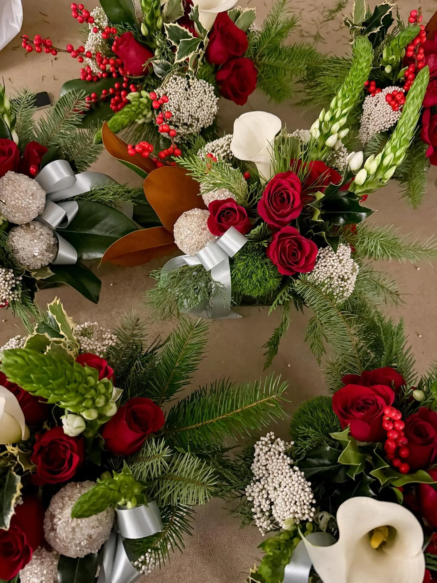 holly jollies all around town 🌲