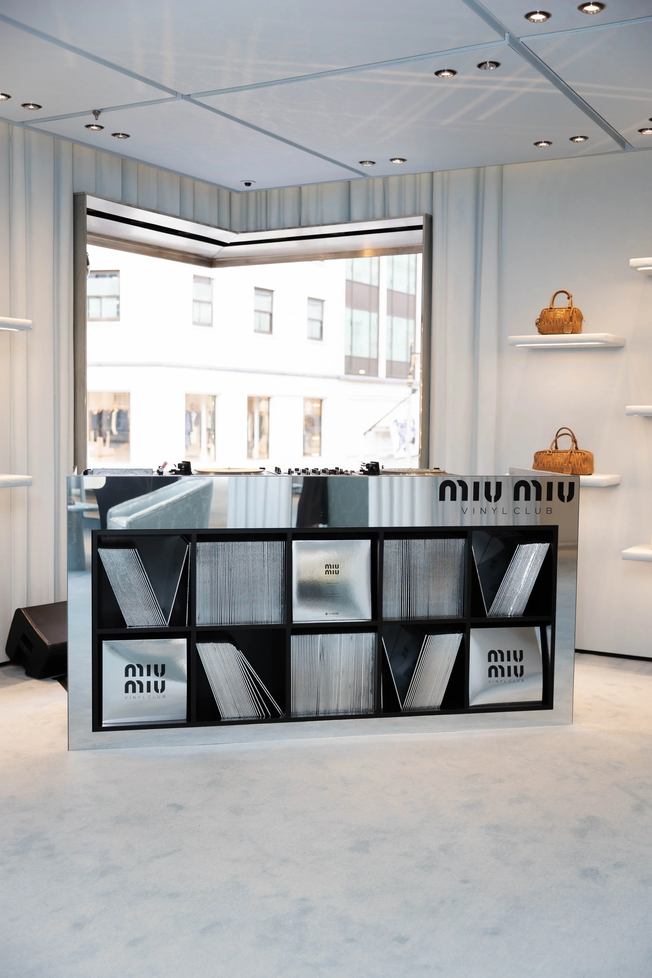 Miu Miu - 04.07.24 -3.jpg