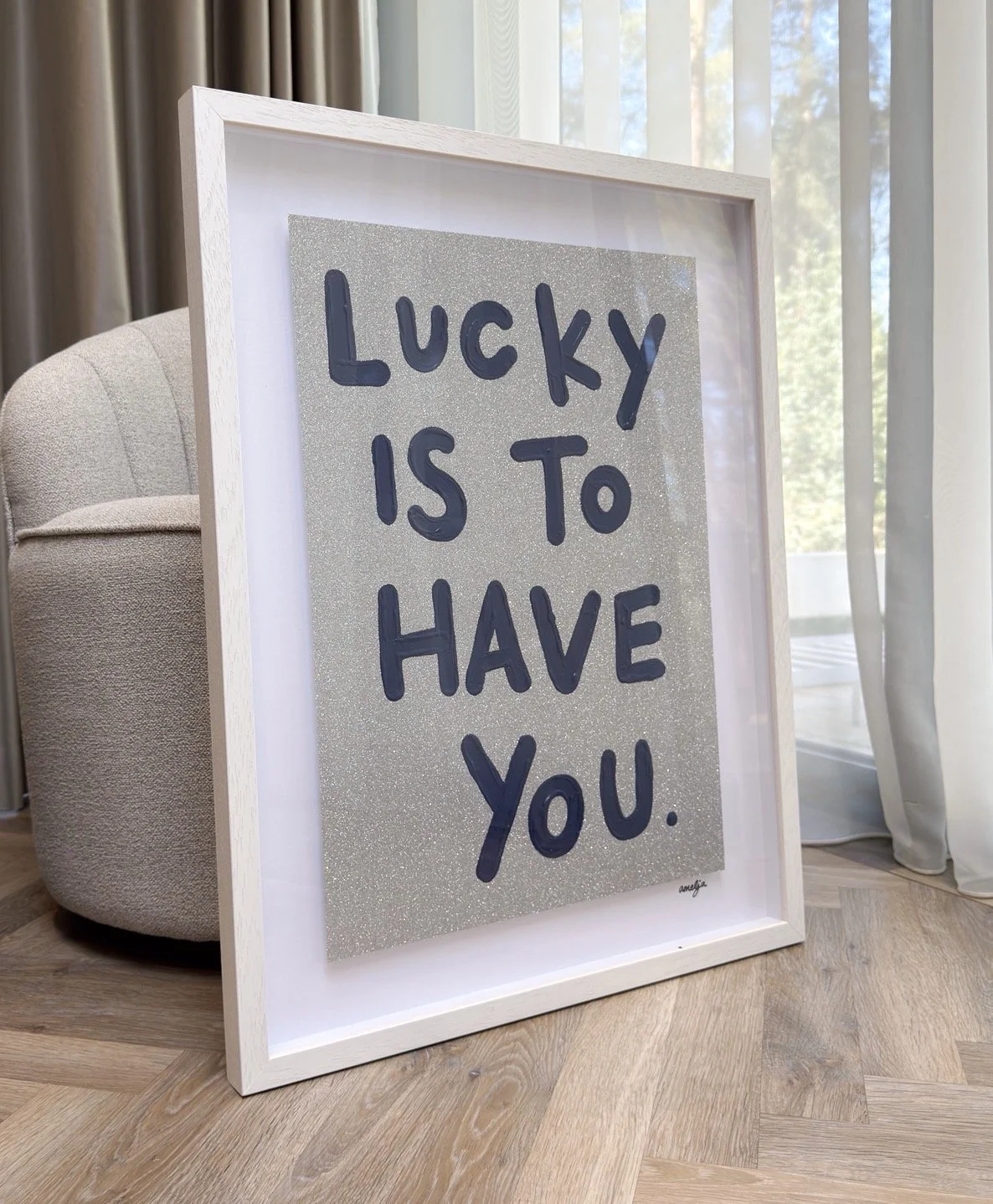 LUCKY Glitter & Navy Art