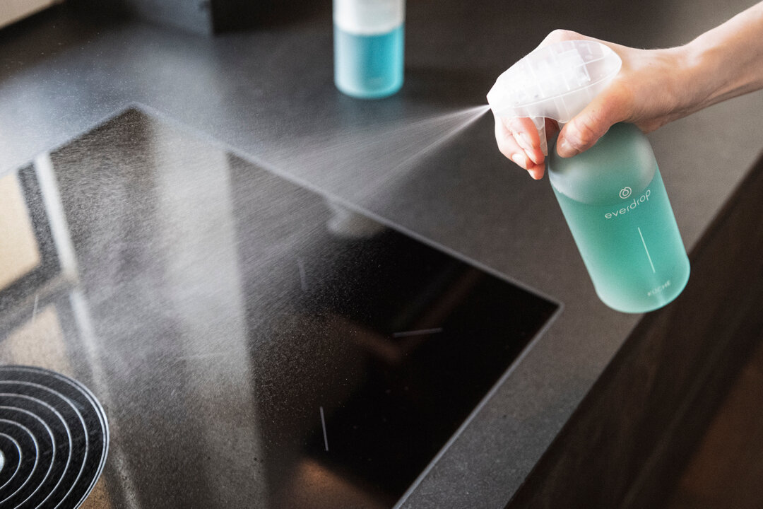 Everdrop aims to make everyday products that simply allow people to live a more sustainable lifestyle - by eliminating single-use plastic and unnecessary chemicals and reducing CO₂ emissions! Try them in our apartment!😍​​​​​​​​
​​​​​​​​
#everdrop #c