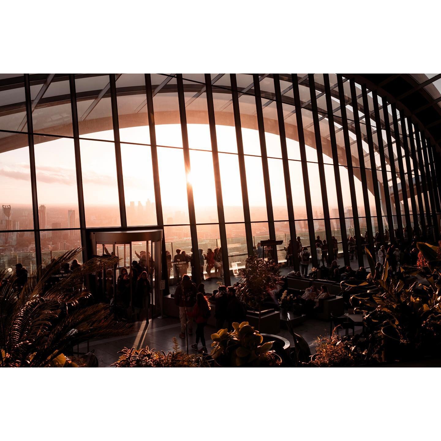 Sky Garden, London.

A place I&rsquo;d intended on visiting for quite a long time but finally remembered to book tickets far enough in advance on this occasion. Loved the views and was treated to a stunning winter sunset.