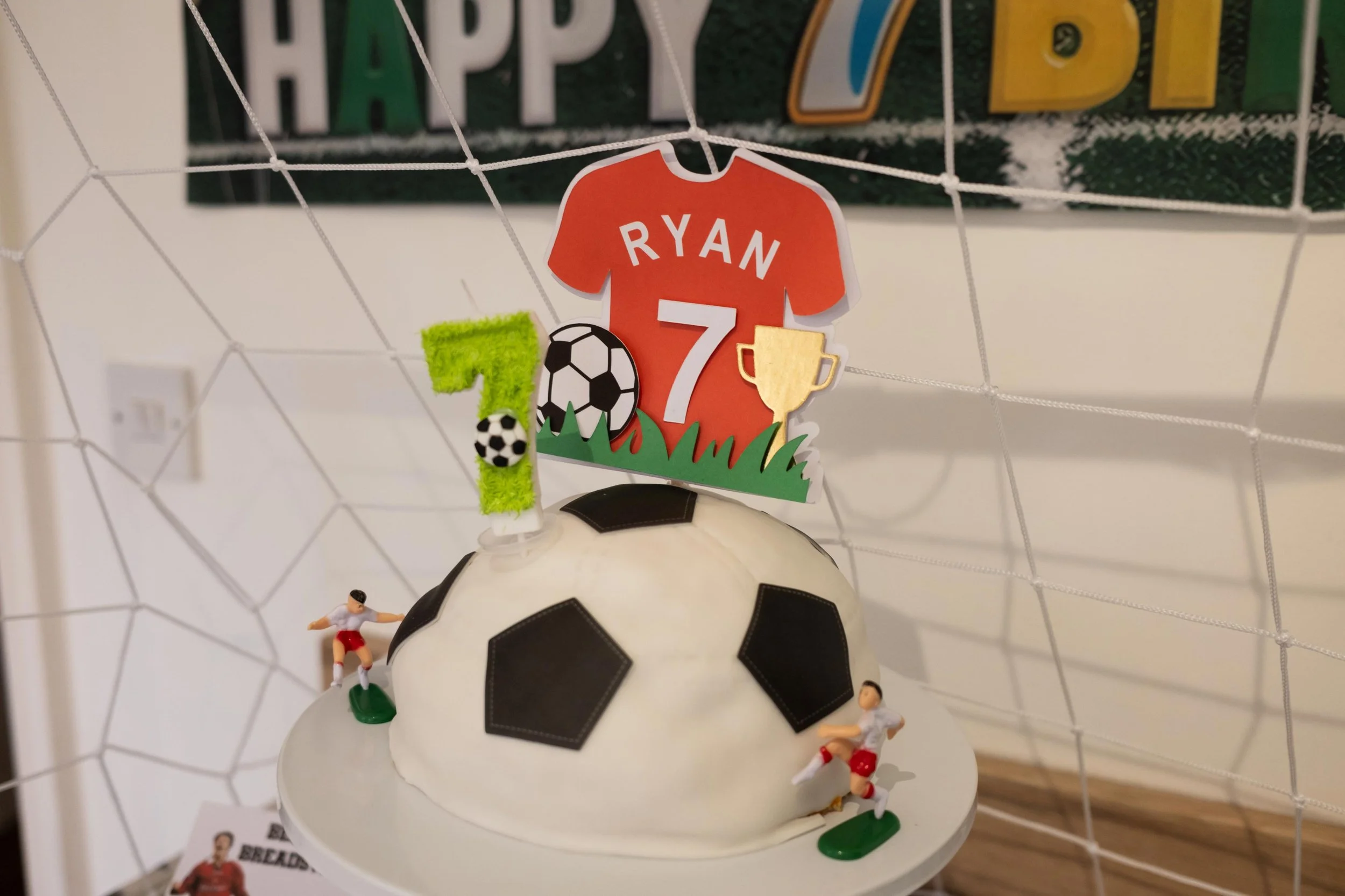 Football-Legend's-cake-topper.jpg