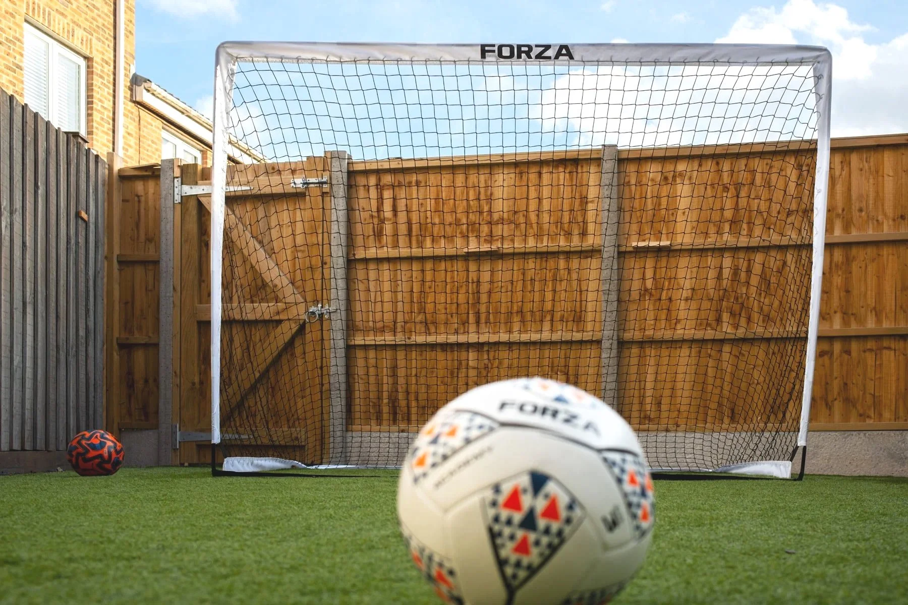 FORZA pop-up goal in back garden