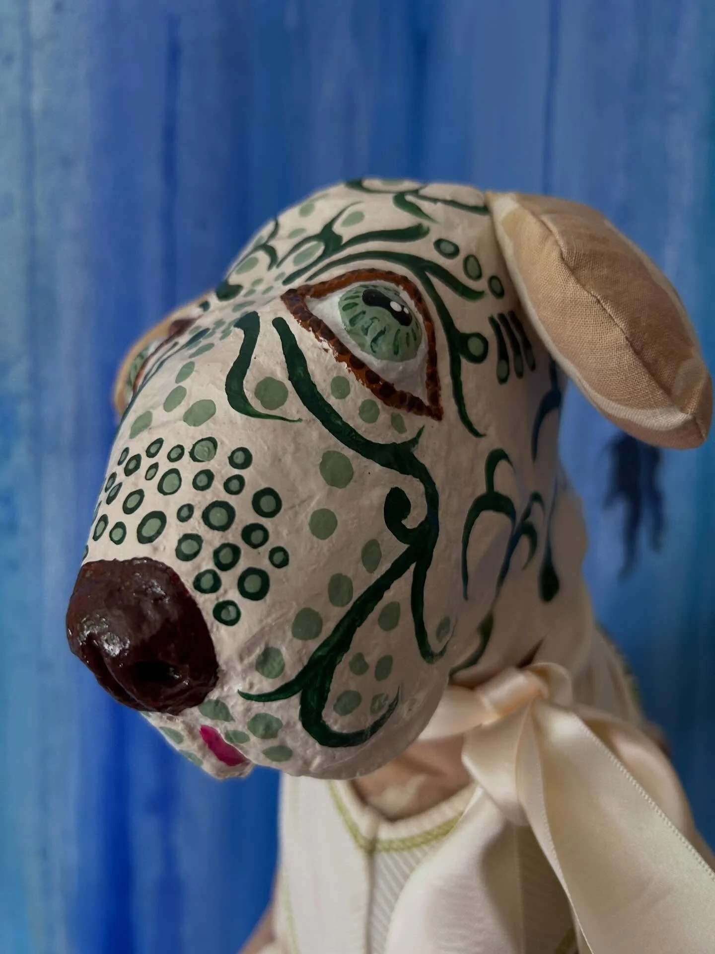 Papier-m&acirc;ch&eacute; projects. #papiermach&eacute; #papermache #papiermach&eacute; #papiermache #dogsart