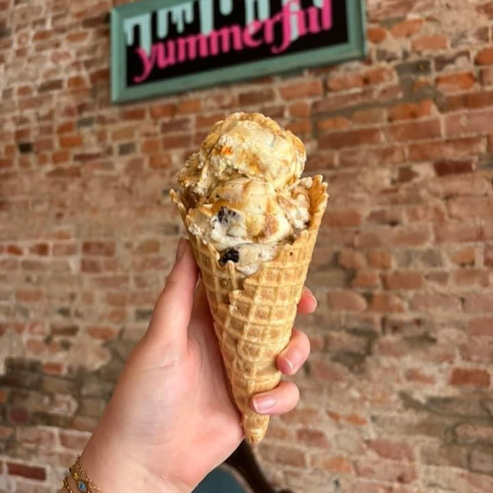 Anyone have the munchies today? We have you covered! Come grab a scoop of Munchie Madness or one of our 32 super-premium, hand-dipped flavors today🍦 Open til 8, see you soon!