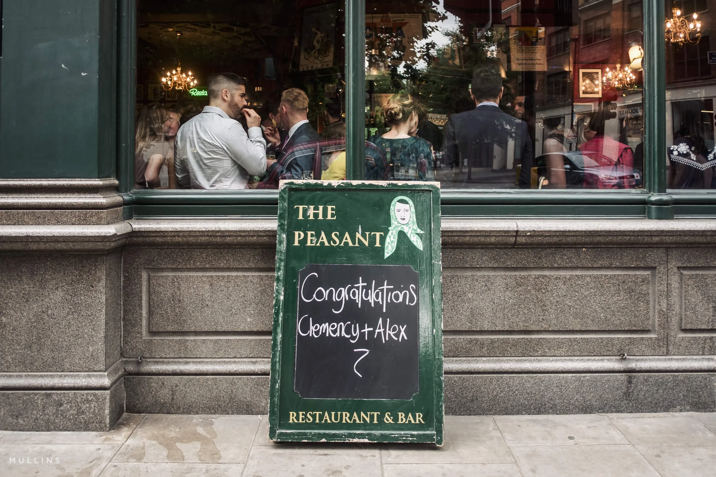 islington-town-hall-wedding-photography-56.jpg