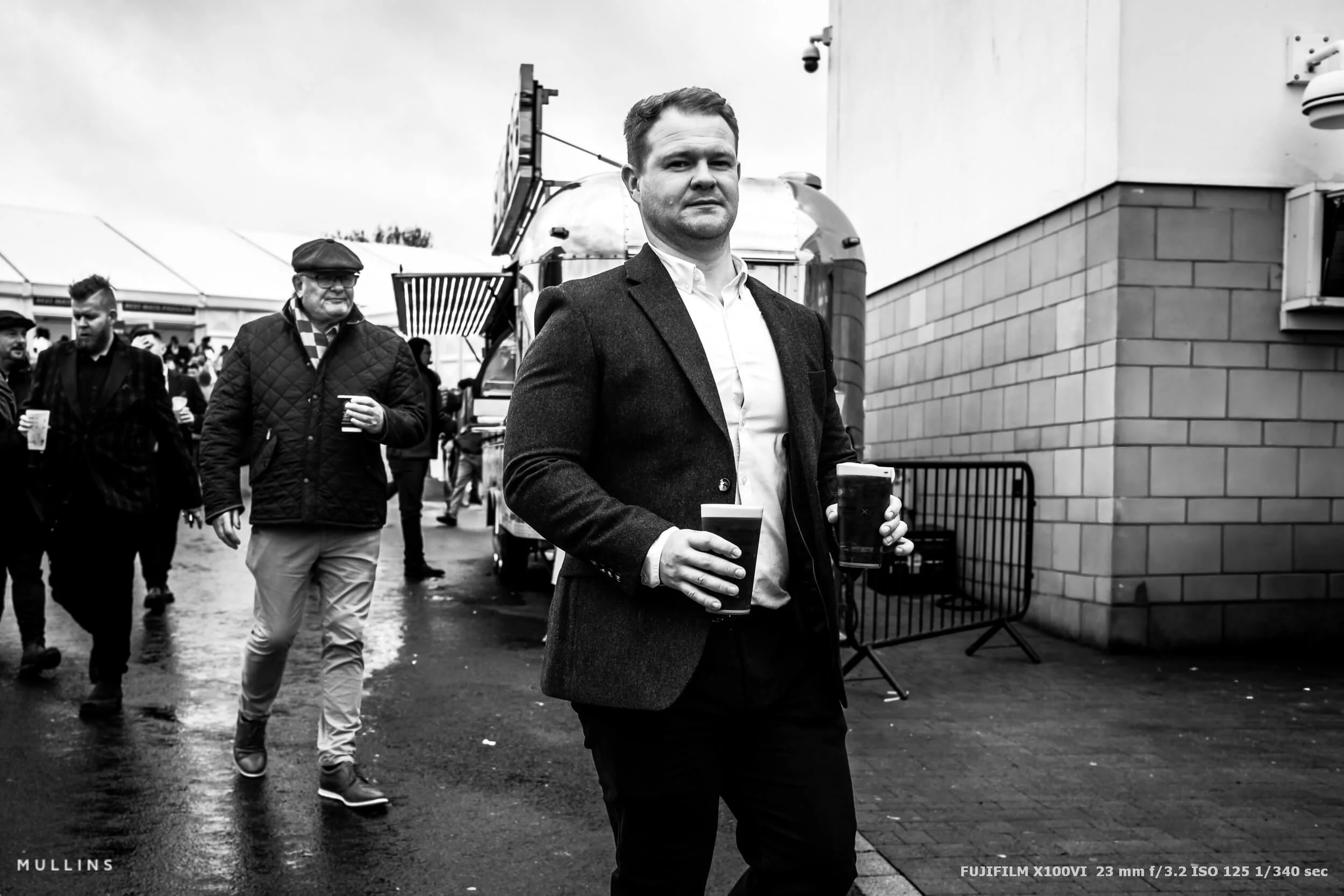 fujifilm-x100vi-cheltenham-festival-racegoers-10.jpg