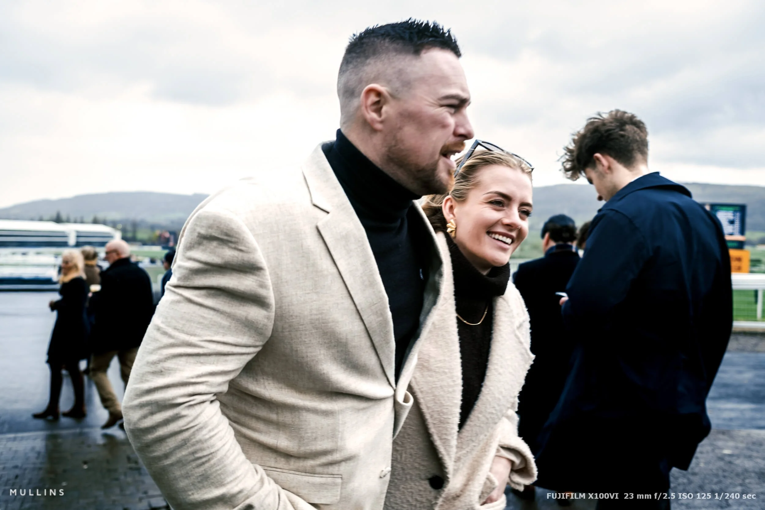 fujifilm-x100vi-cheltenham-festival-racegoers-12.jpg