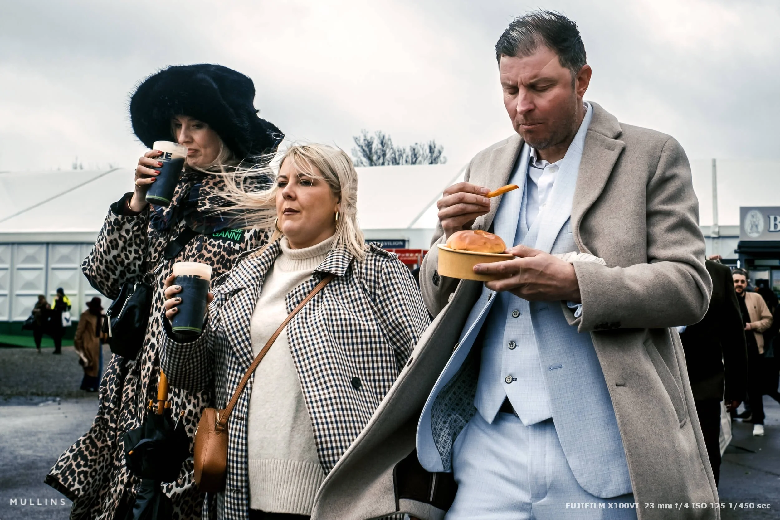 fujifilm-x100vi-cheltenham-festival-racegoers-13.jpg