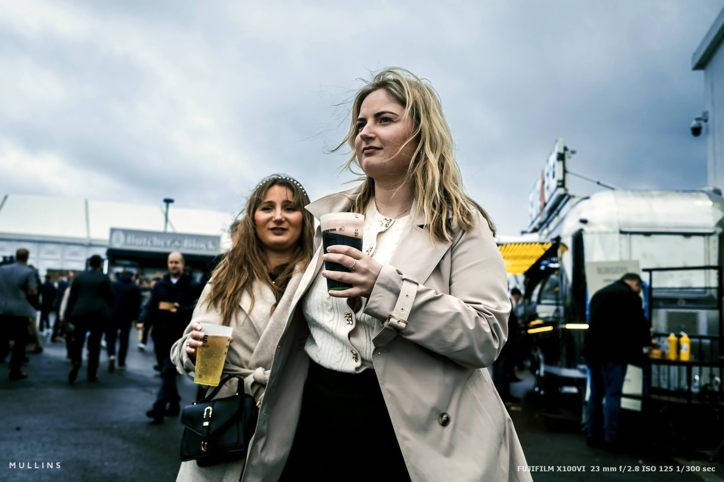 fujifilm-x100vi-cheltenham-festival-racegoers-16.jpg