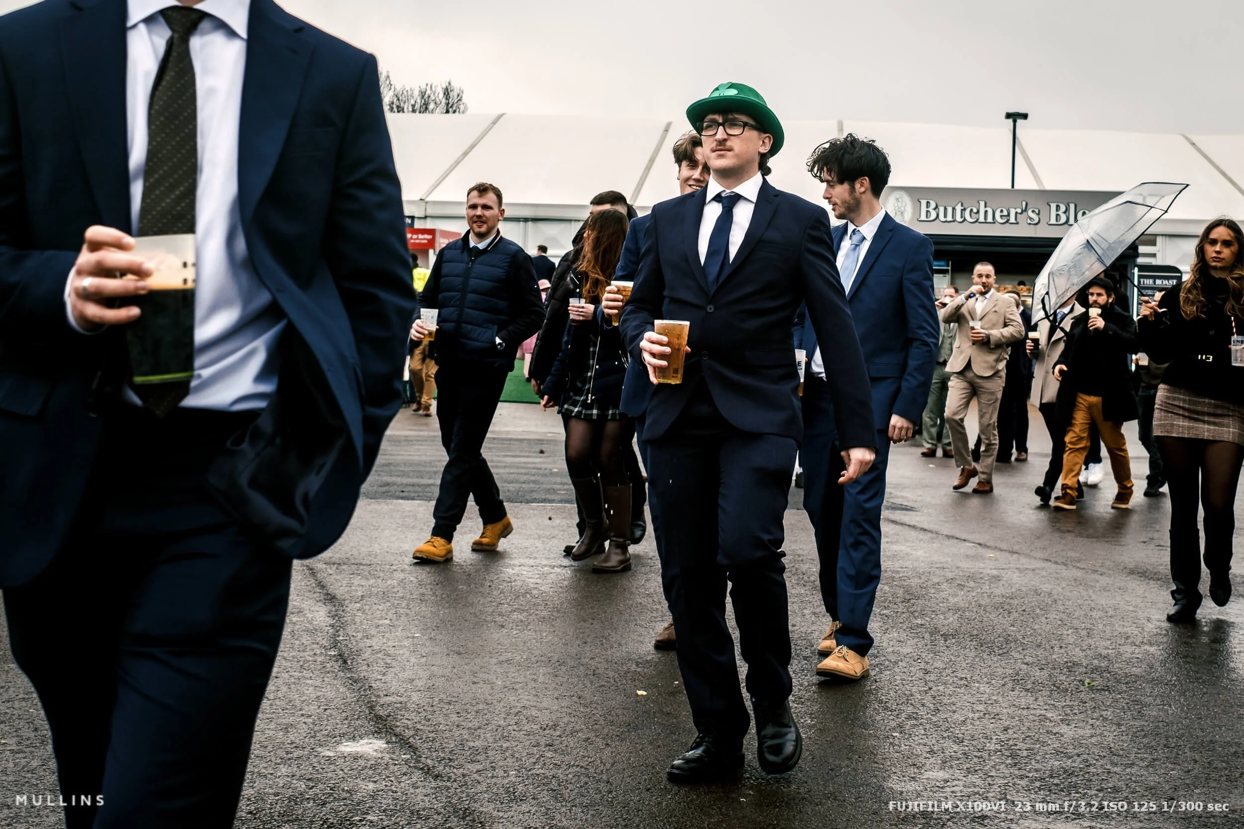 fujifilm-x100vi-cheltenham-festival-racegoers-17.jpg