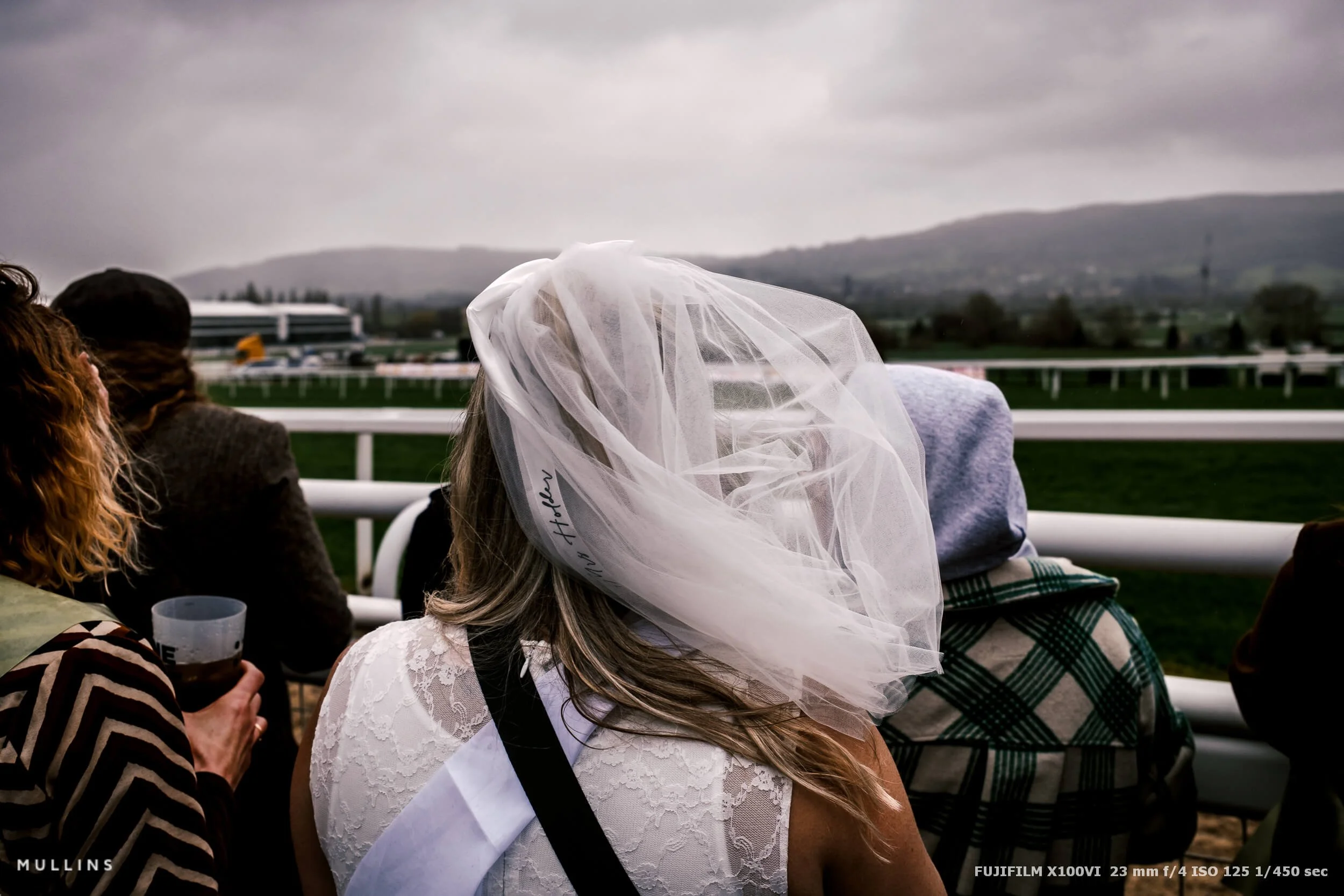 fujifilm-x100vi-cheltenham-festival-racegoers-20.jpg