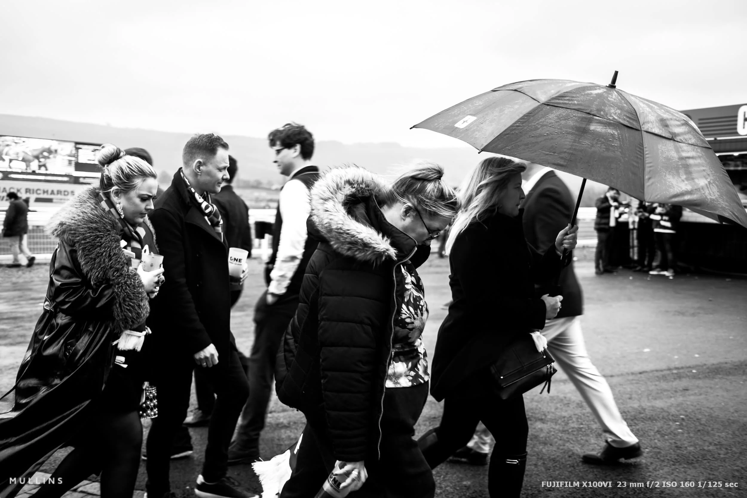 fujifilm-x100vi-cheltenham-festival-racegoers-27.jpg