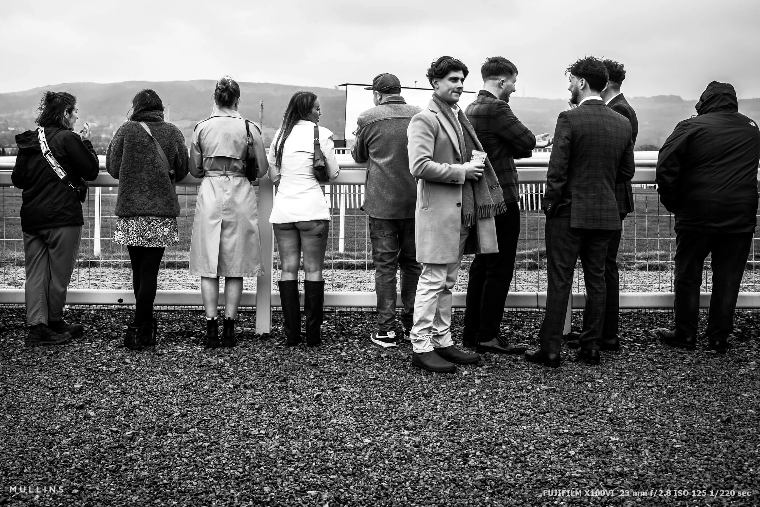 fujifilm-x100vi-cheltenham-festival-racegoers-29.jpg