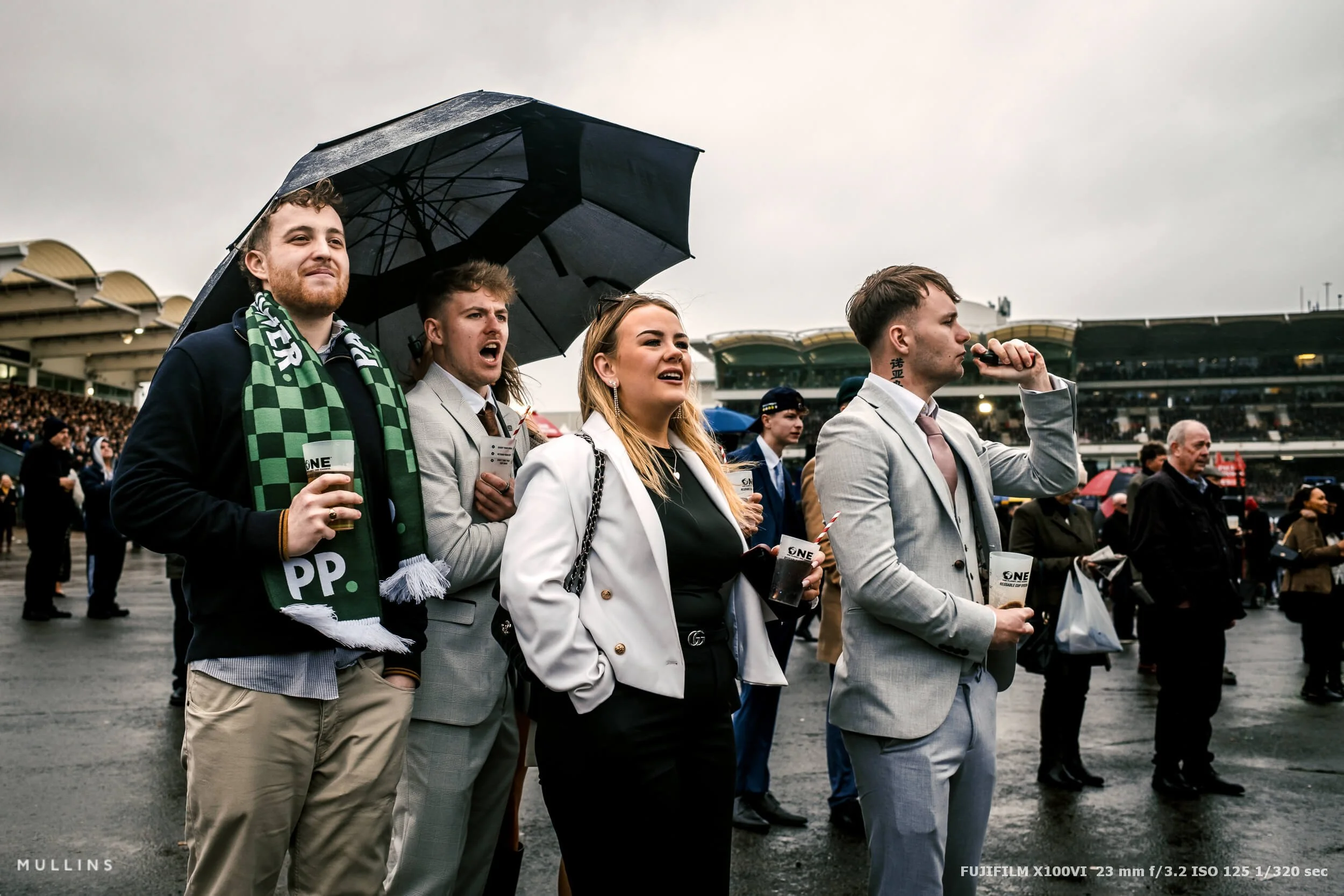 fujifilm-x100vi-cheltenham-festival-racegoers-31.jpg