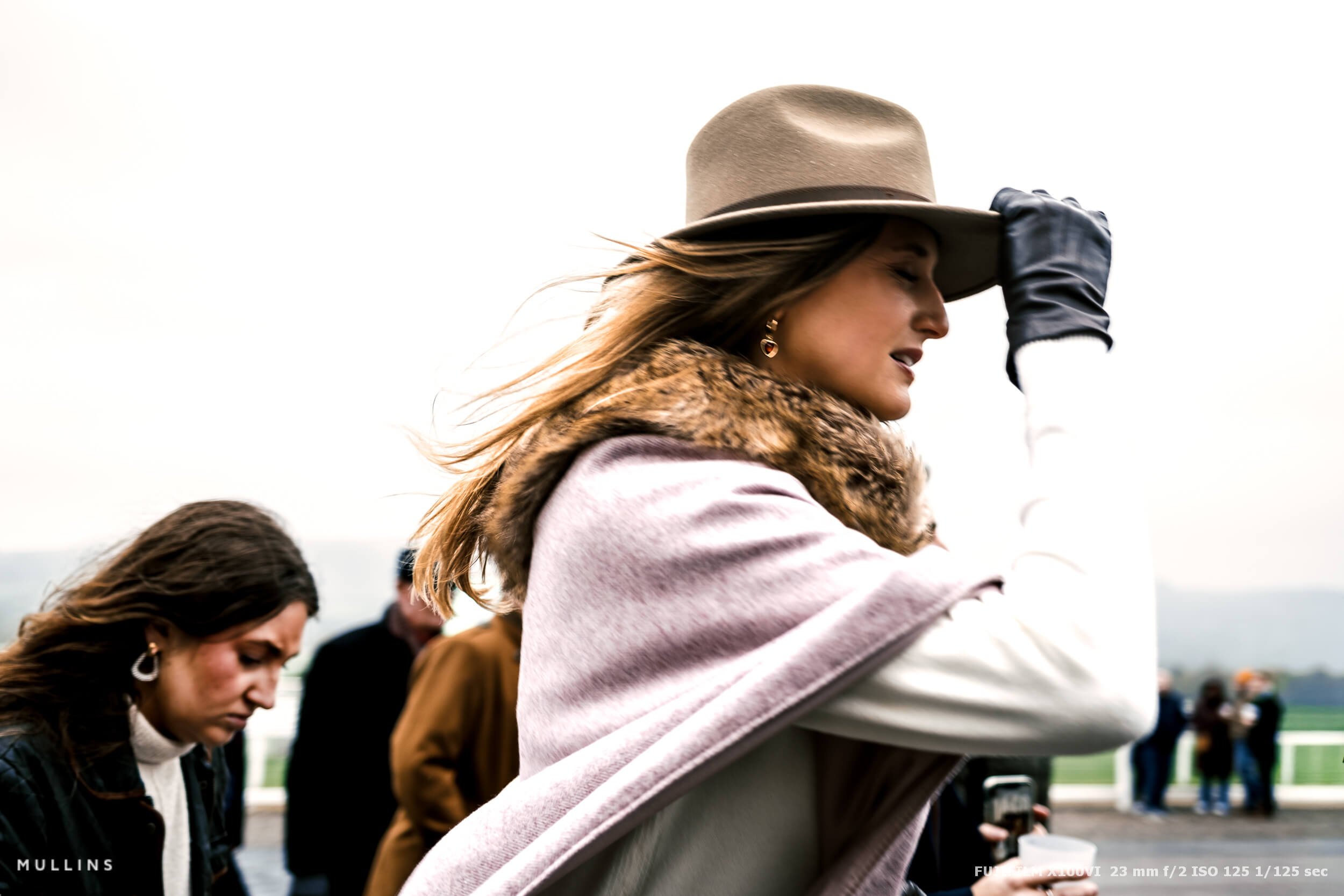 fujifilm-x100vi-cheltenham-festival-racegoers-36.jpg