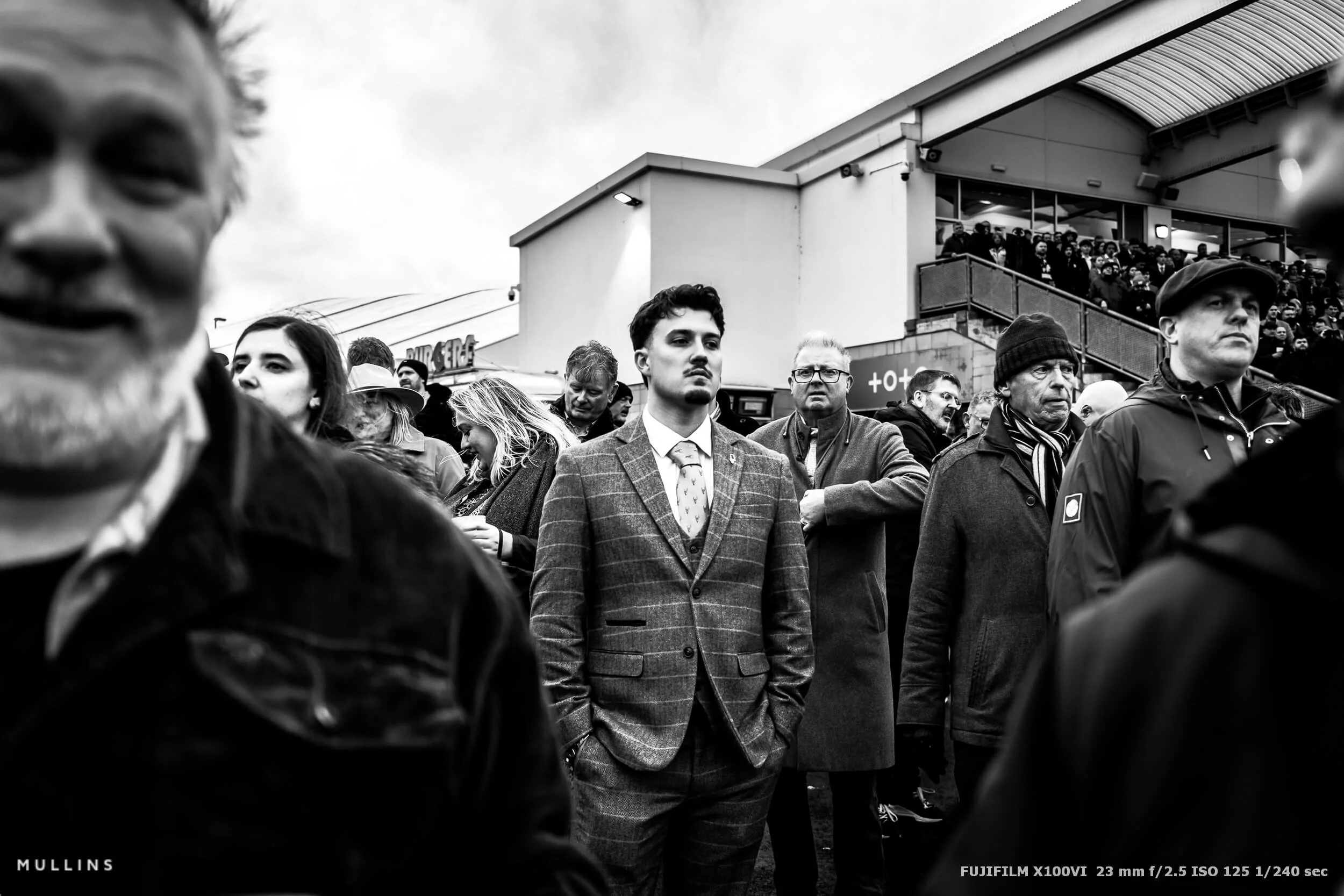 fujifilm-x100vi-cheltenham-festival-racegoers-41.jpg