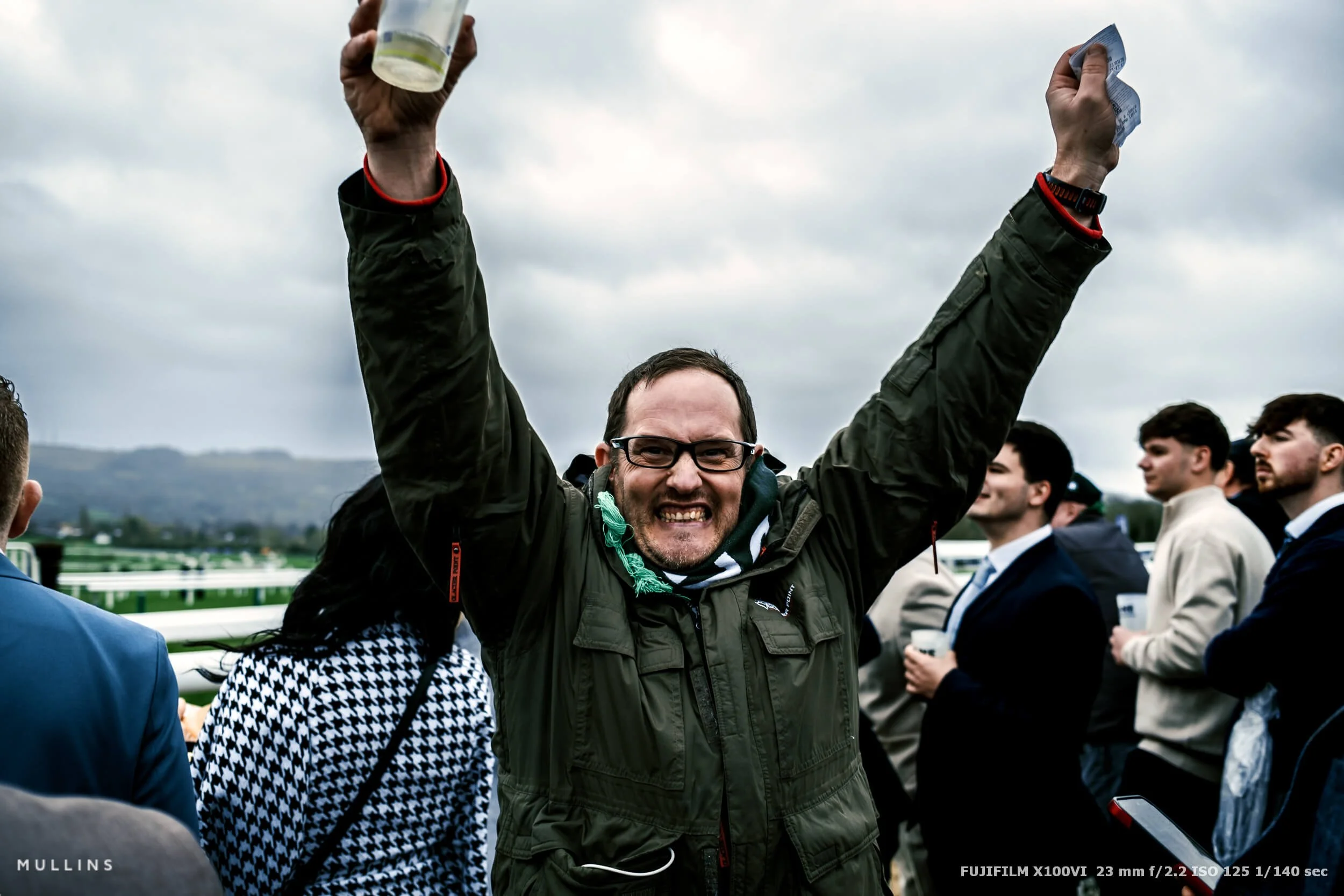 fujifilm-x100vi-cheltenham-festival-racegoers-53.jpg