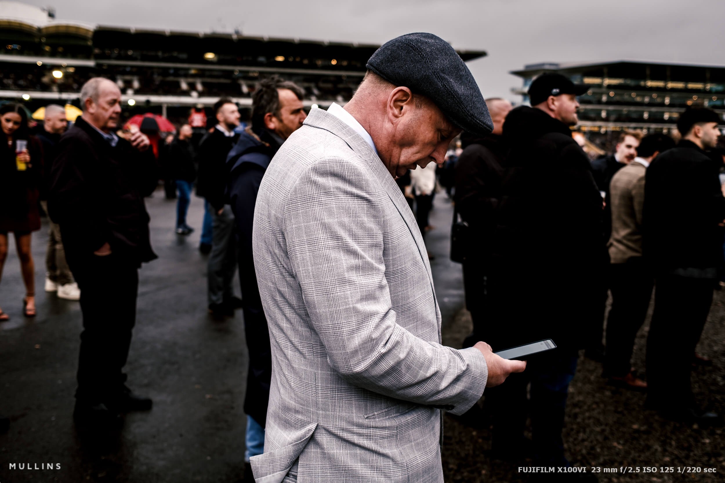 fujifilm-x100vi-cheltenham-festival-racegoers-58.jpg
