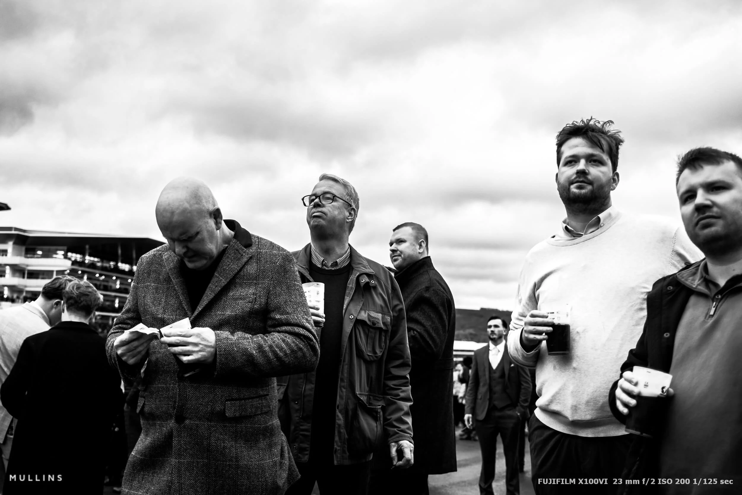 fujifilm-x100vi-cheltenham-festival-racegoers-67.jpg