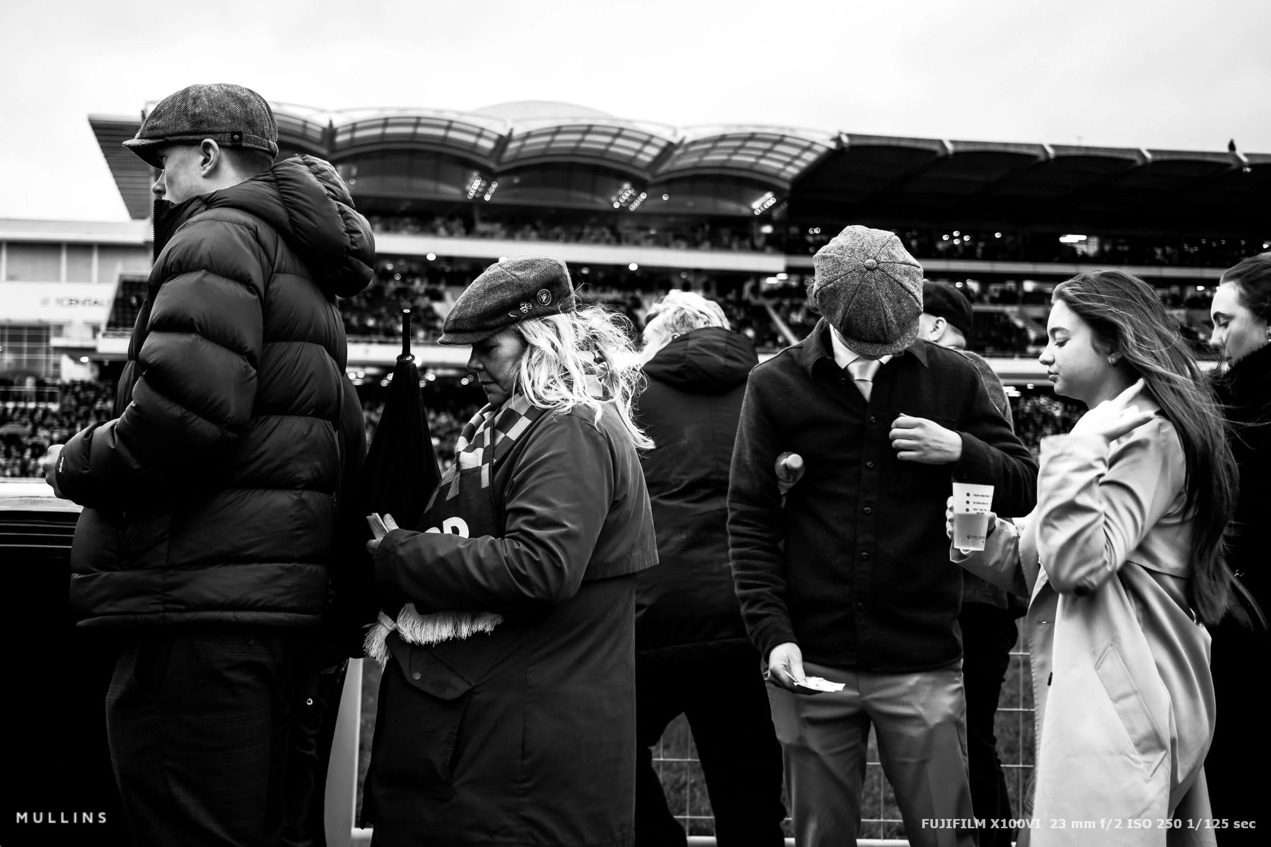 fujifilm-x100vi-cheltenham-festival-racegoers-68.jpg