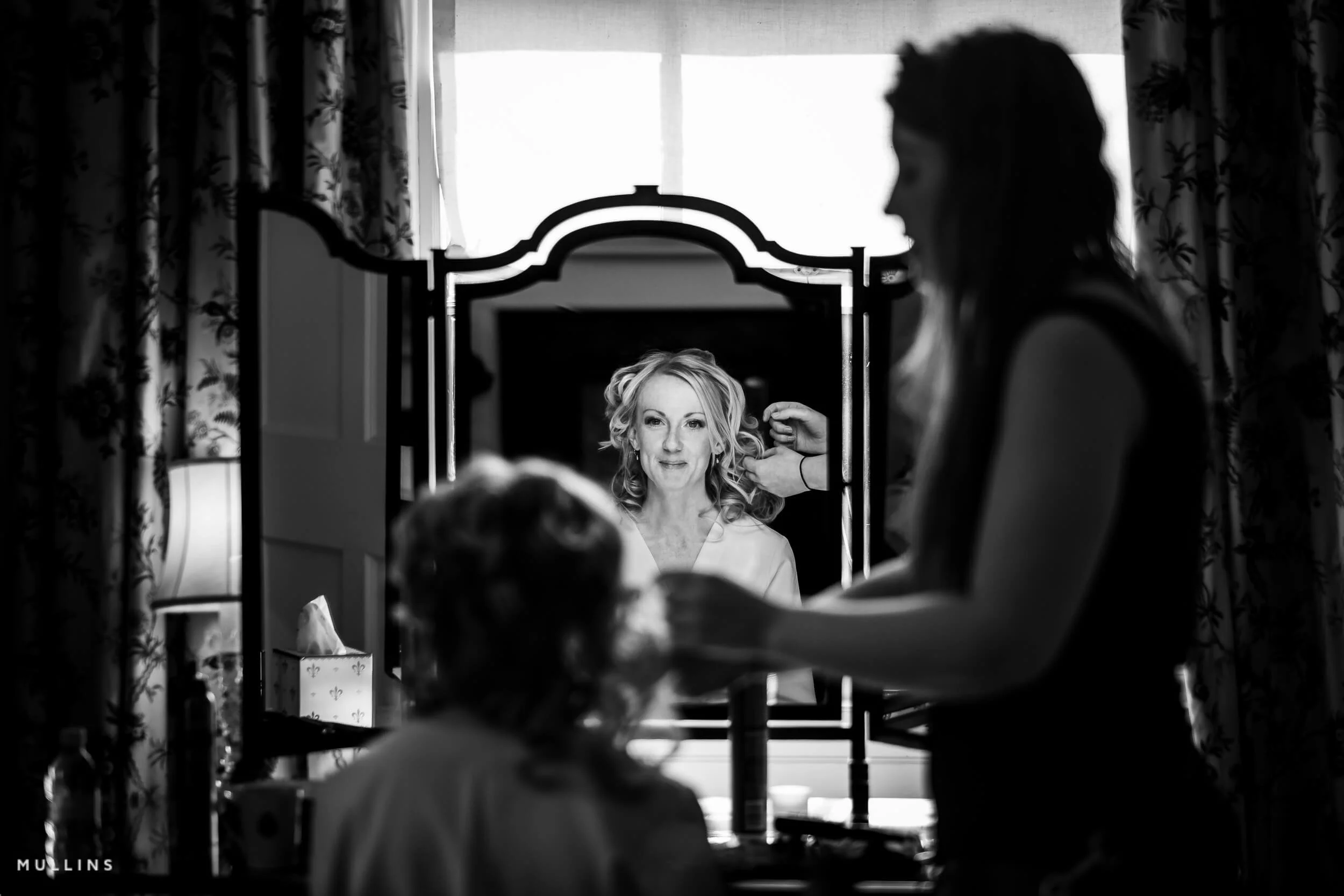 Dealing with reflections in photography