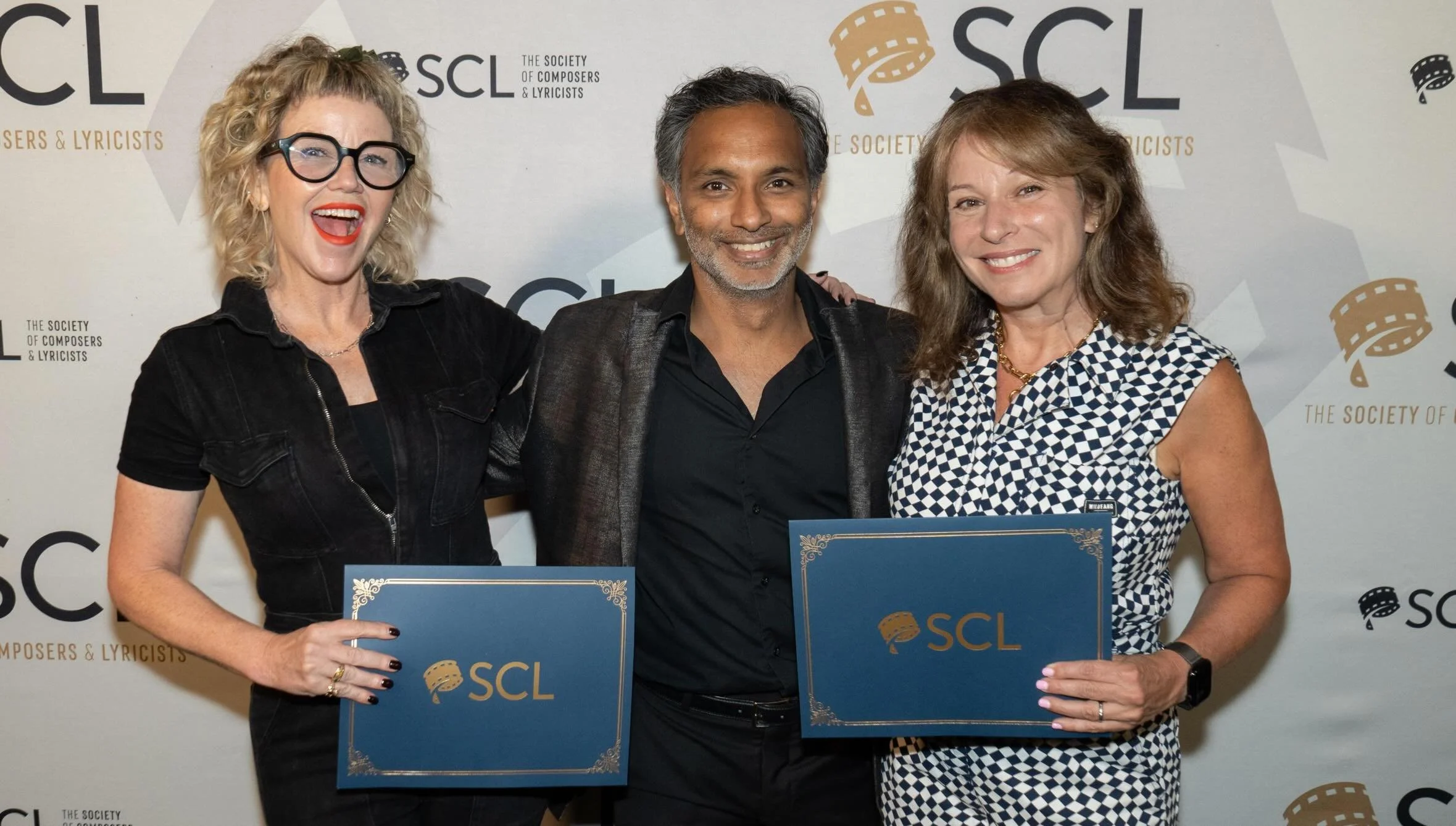 Always great to see everyone leaving their studios and celebrate their talented peers. Very honored to work with these amazing artists! @mlewey @kayhanley @kiaknoester @_the_scl 📸 @tealmoss #fyc #emmy #emmyawards #thescl #music