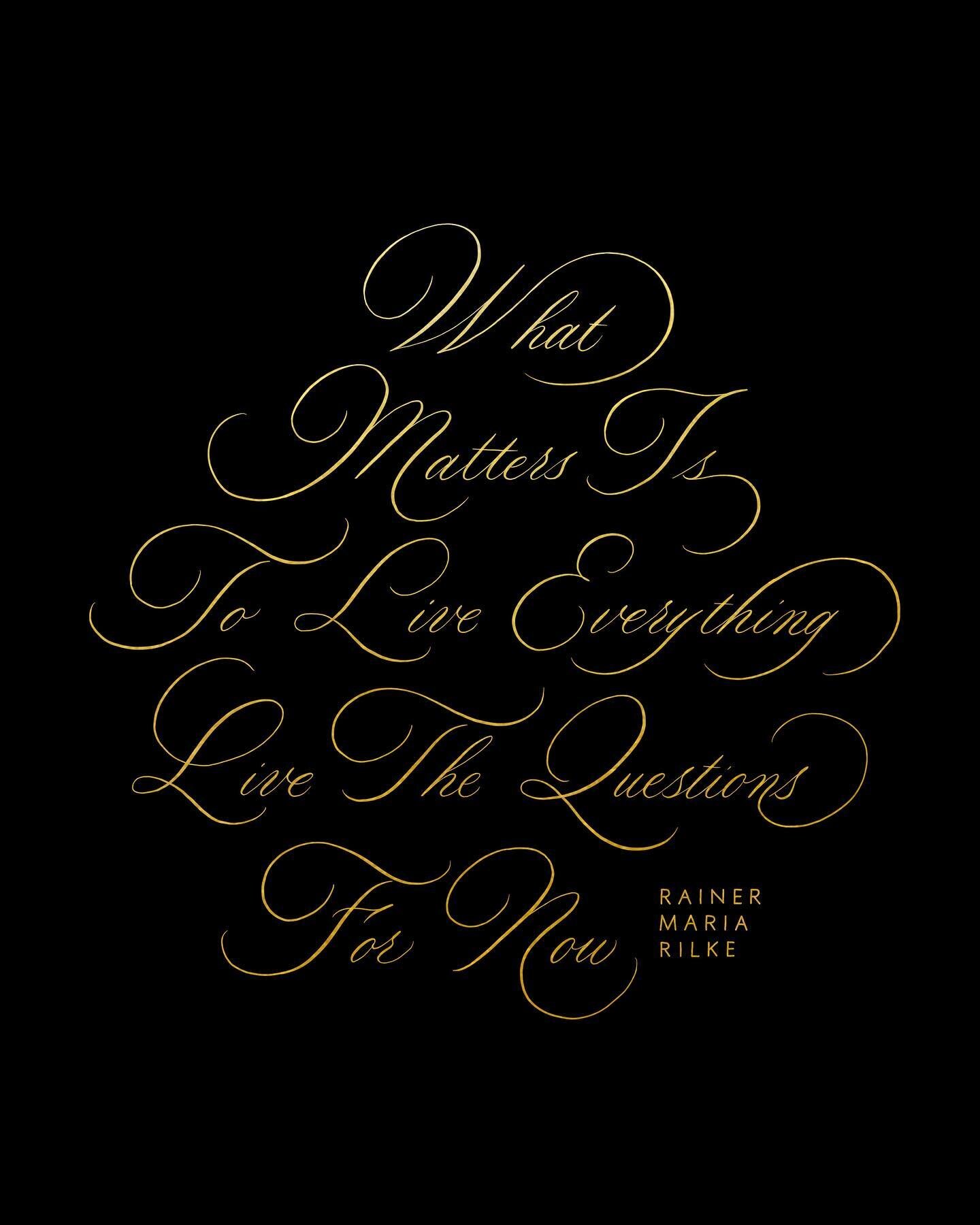 I recently rediscovered the work of the writer and poet Rainer Maria Rilke and fell in love with his peculiar sensibility and his incredibly poetic way of seeing the world, which are really hard to describe in words. &hearts;️ I particularly loved &l