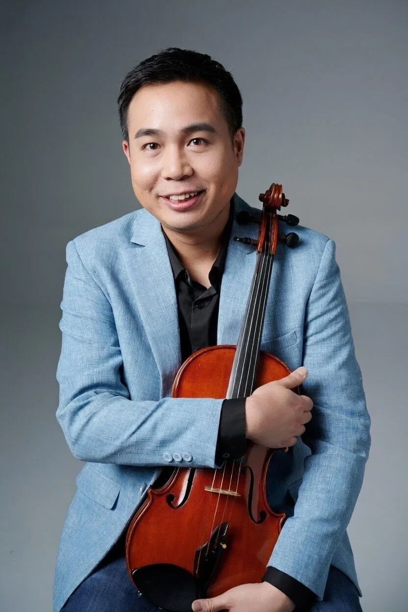 Born Lau, Viola