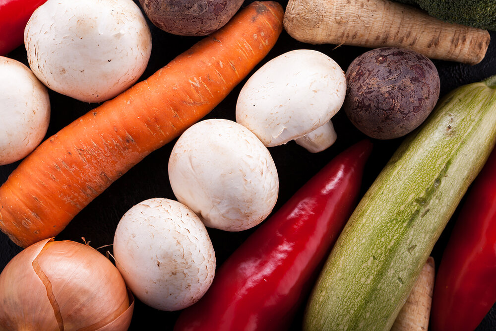 Close-up-of-organic-vegetables-409623.jpg