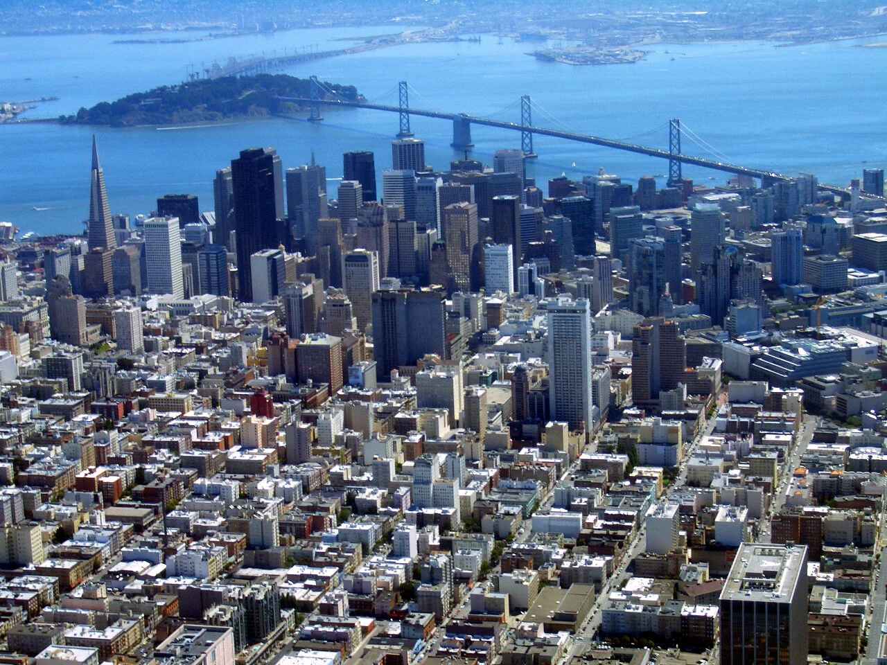 Above ground view of San Francisco. Source: Todd Lappin via flickr (CC BY-NC 2.0).