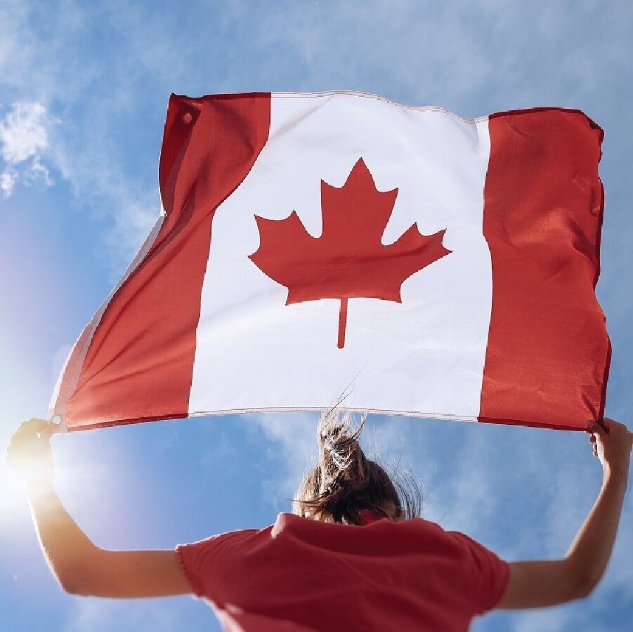 Happy Canada Day! #canadaproud #abbeyfieldlakefield