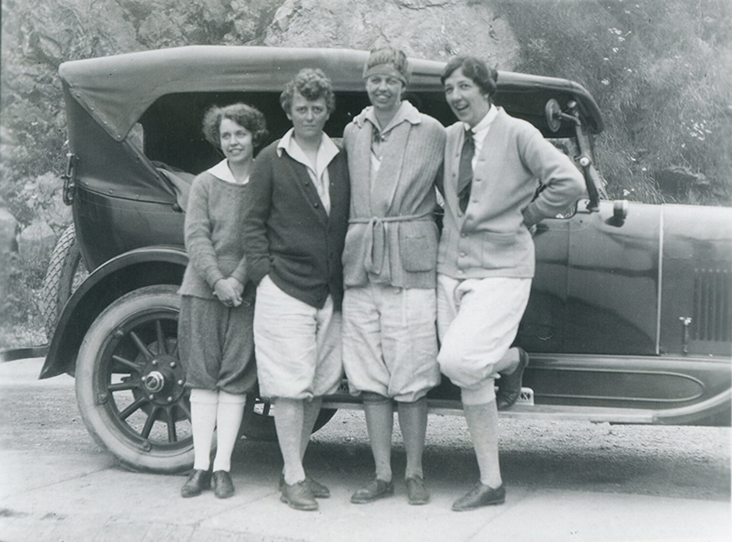 Eleanor Roosevelt, Nancy Cook, and Marian Dickerman in Campobello (1926). 