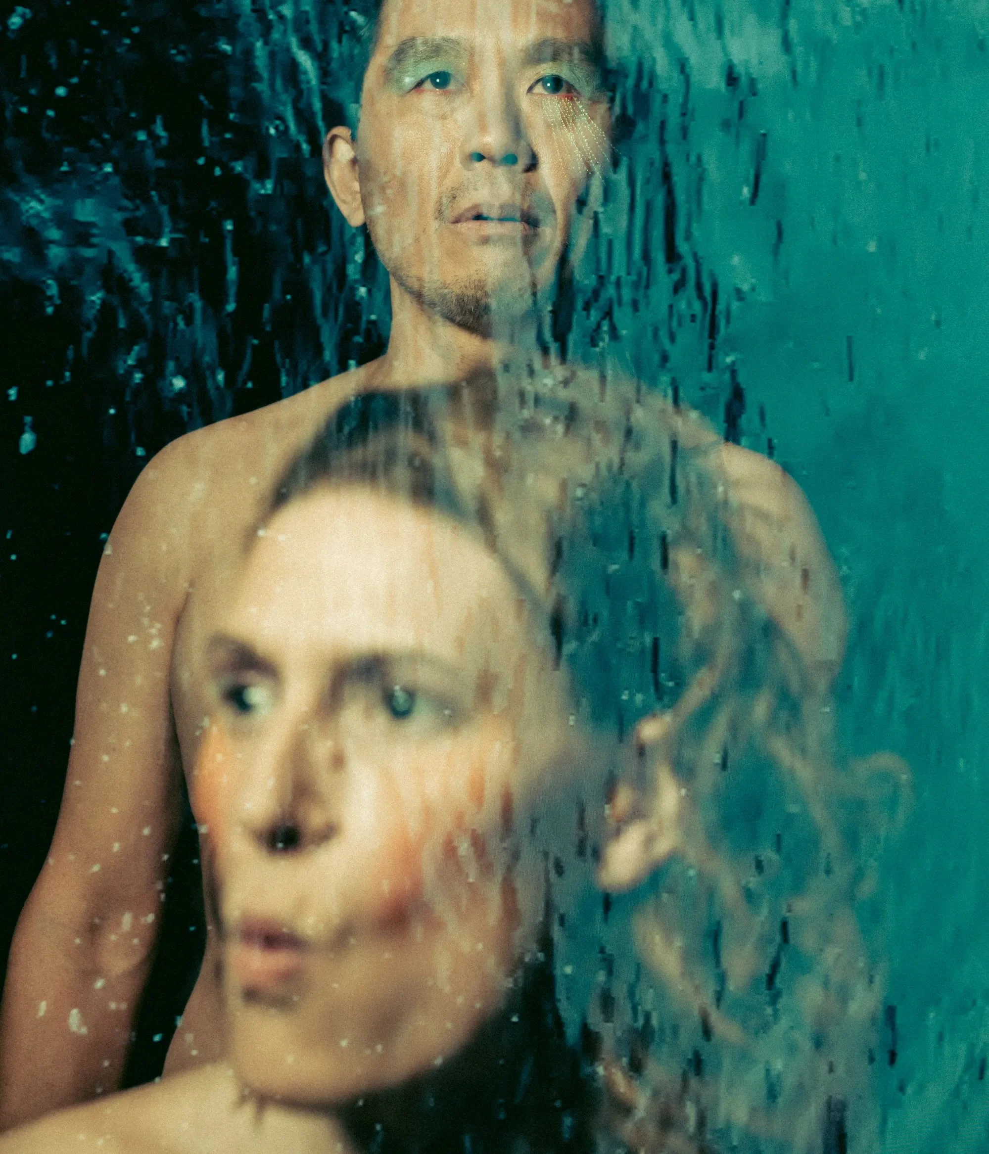 Photo of performers in Oasis