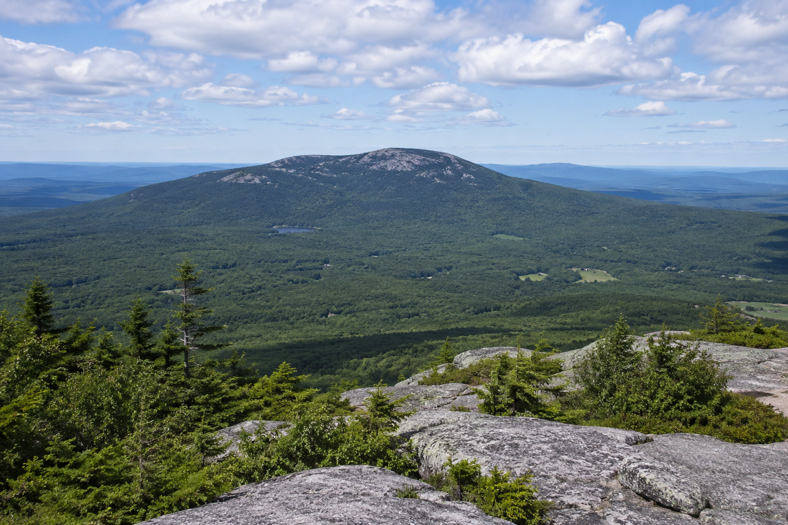 image of mount monadnock