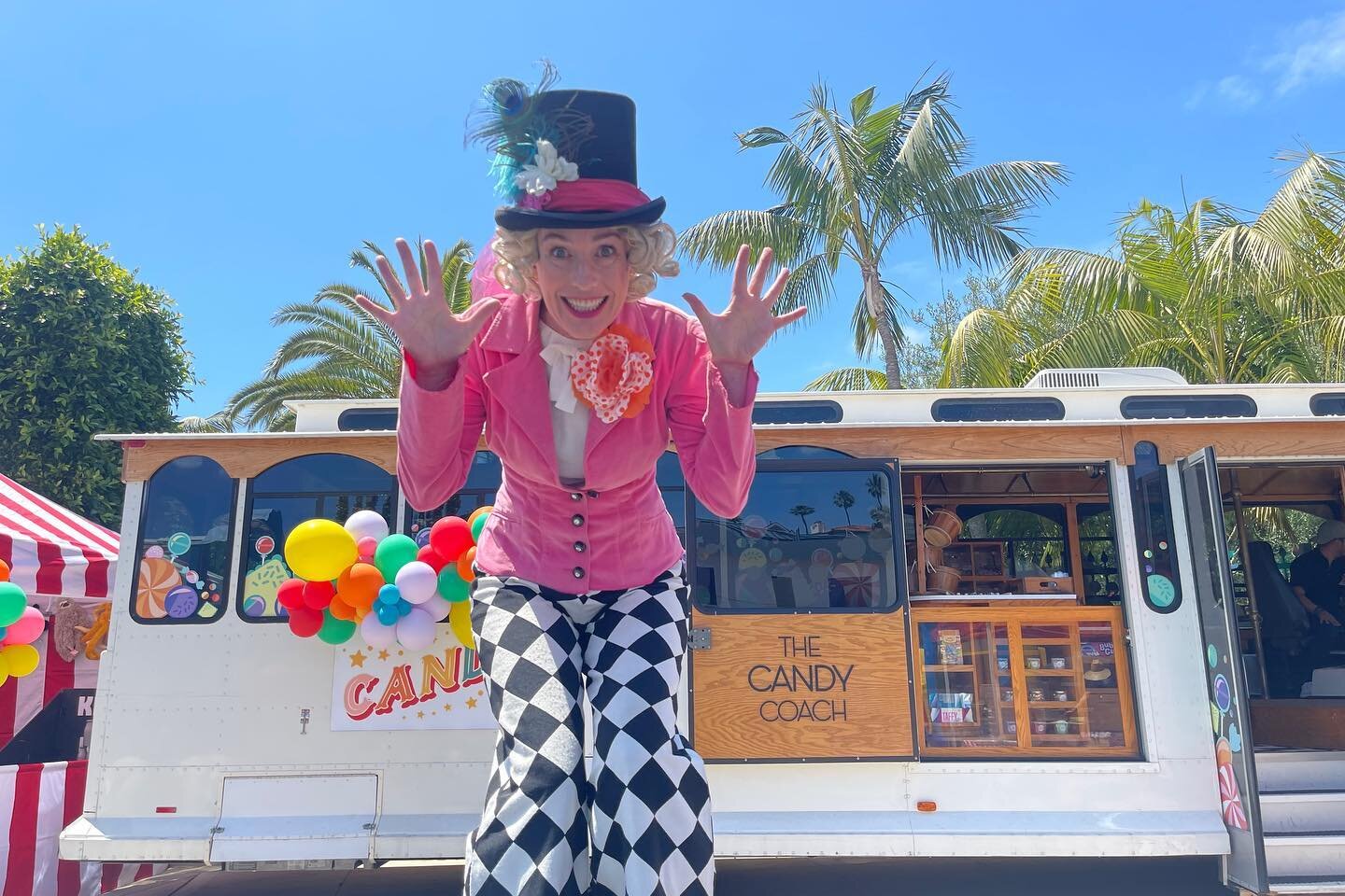 Step right up! This carnival themed graduation party created by @beijosevents did not disappoint. The perfect way to kick off summer. 

Thanks for the fun photographs @alyssahunterphoto !! 

Photographer - @alyssahunterphoto 
Planner- @beijosevents 
