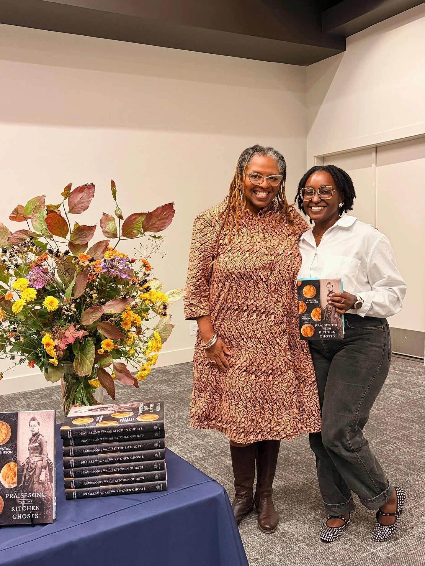 I had the upmost honor to be in discussion with Kentucky’s very own @crystalwilki to kick off @historiclocustgrove’s newest program ‘Feeding Our Roots’. We dove into her inheritance of food as a form of love, the Wilkinson fam