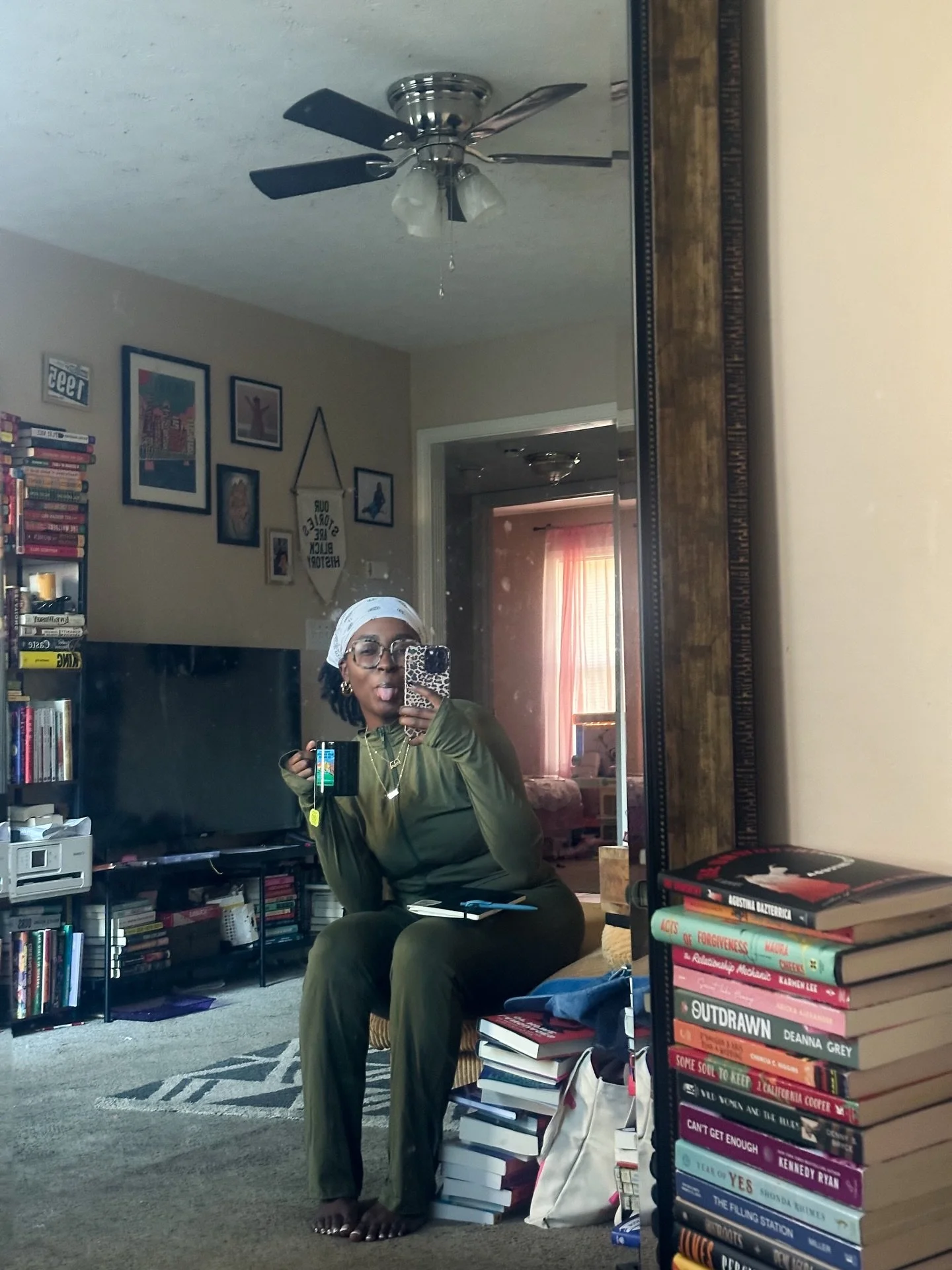 bye bye (to a very unfiltered) november 🩵 

#introtoeclecticism