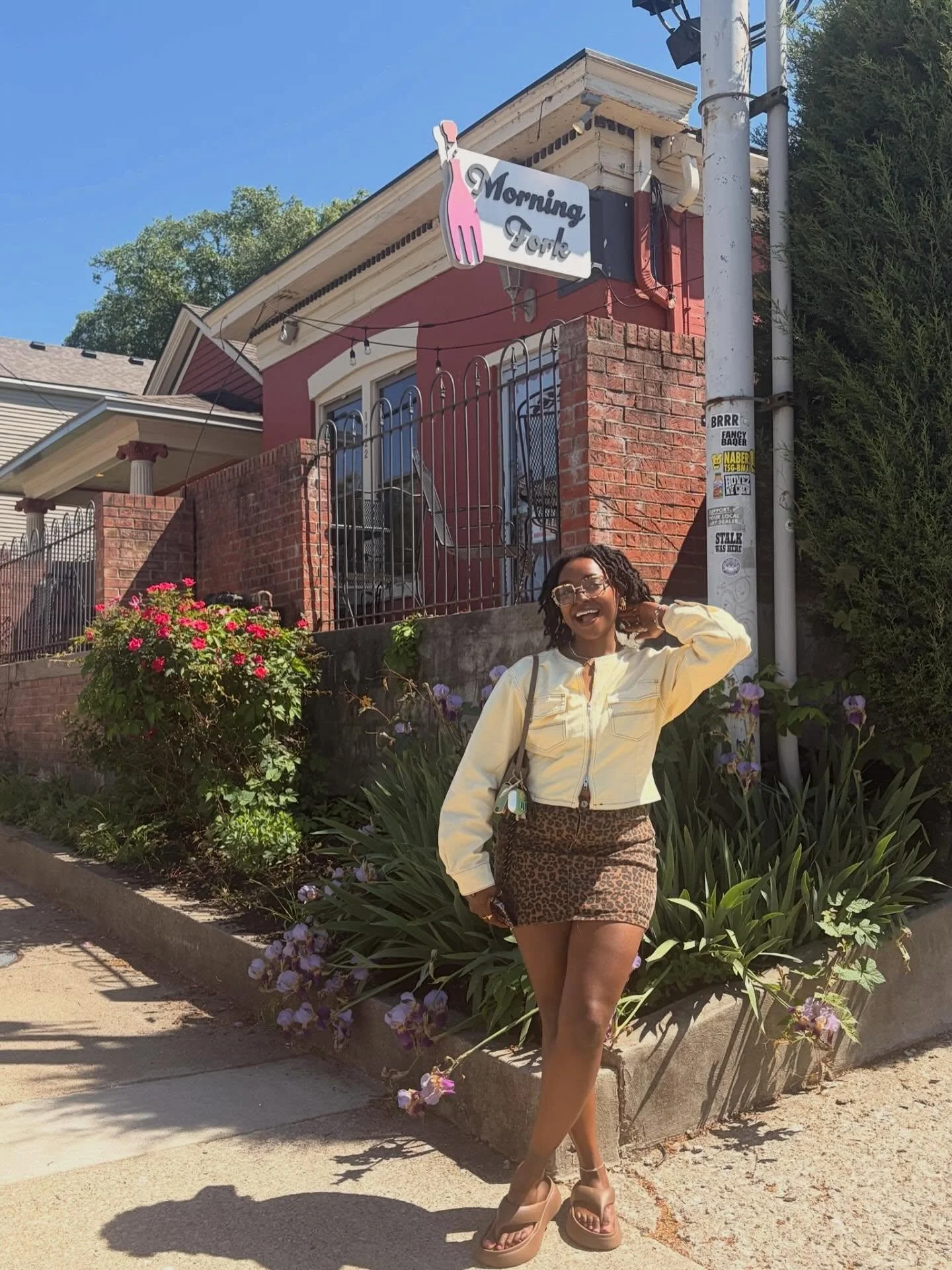 I&rsquo;m always looking forward to our @eclectixthebookclub meetings each month ✨ 

we did brunch at @morningfork for our discussion of THE SEVEN DAUGHTERS OF DUPREE by @nikesha_elise. Morning Fork was selected to the symbolism throughout the book w