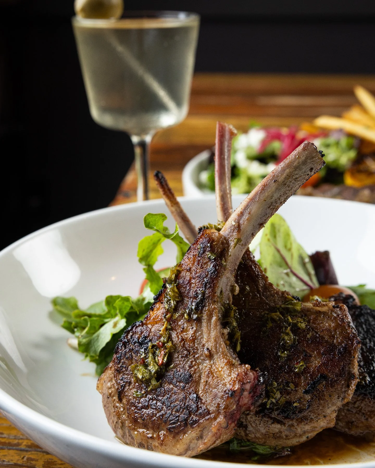 Back to work, back to school, back to figuring out what is for dinner. Keep that last part easy with a table at Town Tavern and a menu full of things everyone can get behind. Come by Alameda and grab a bite.

#TownTavern 
#DowntownAlameda 
#BayAreaFo