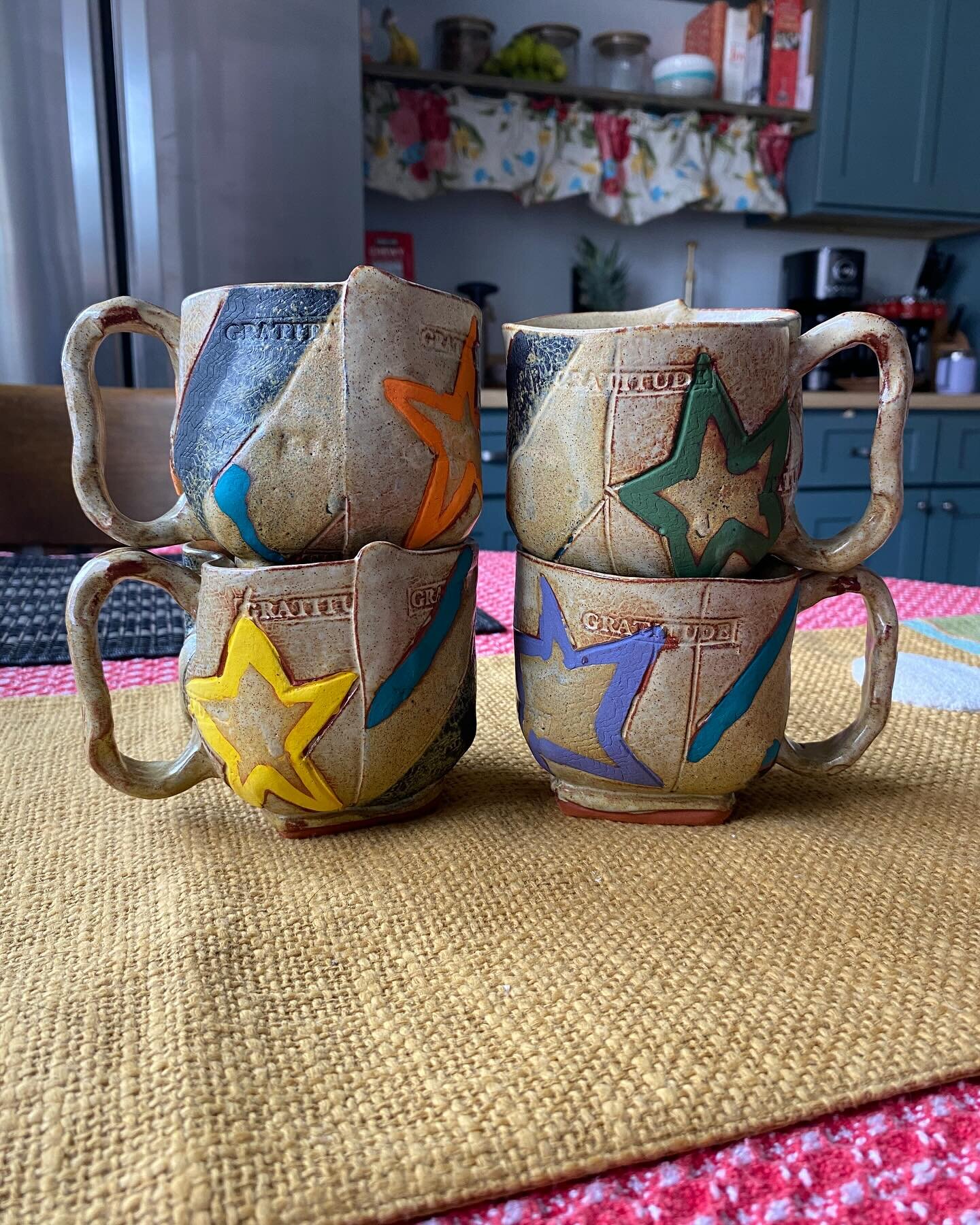 It&rsquo;s a full moon #mugshotmonday over here and we are having a parrrr-tay. 

🌕🌕🌕🌕

This mug set is giving gratitude, it&rsquo;s giving star power, it&rsquo;s giving earth vibes, it&rsquo;s giving all the color feels. 

What a fun commission!