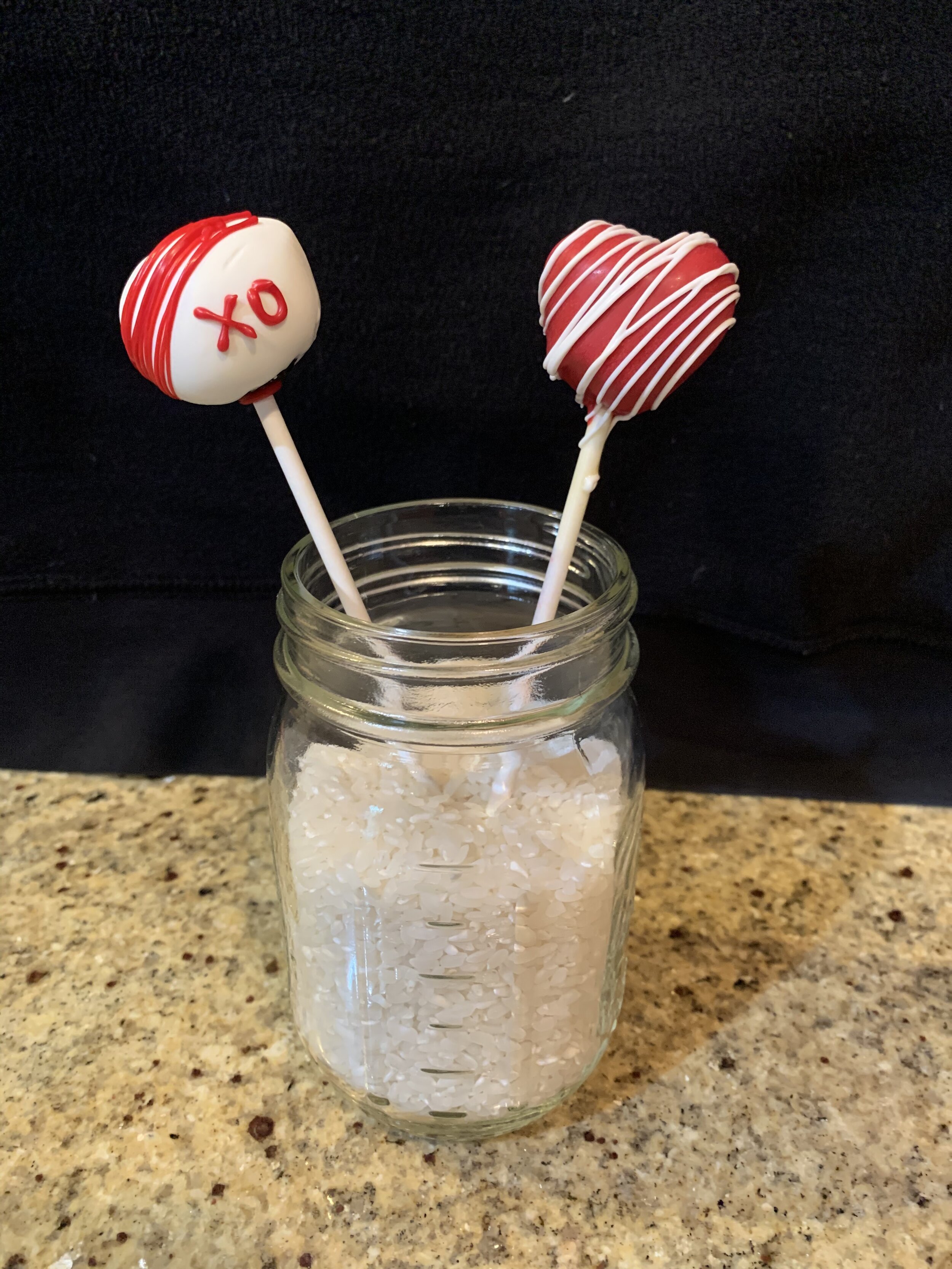 Valentine Cake Pop 007.jpeg