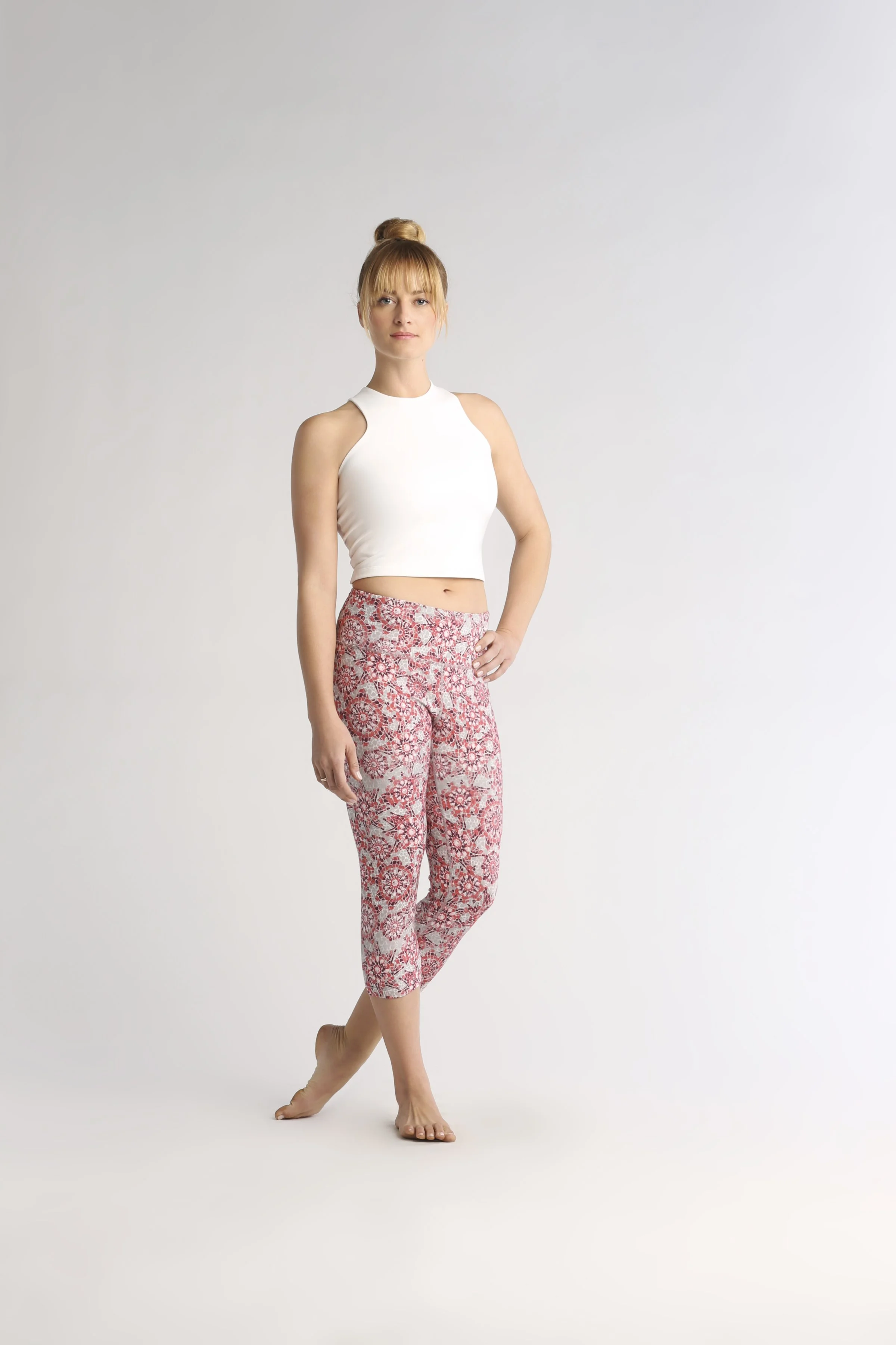 714149-Medina-Mesh-Crop-White-711110-Essential-Capri-Medina-Print-L.jpg