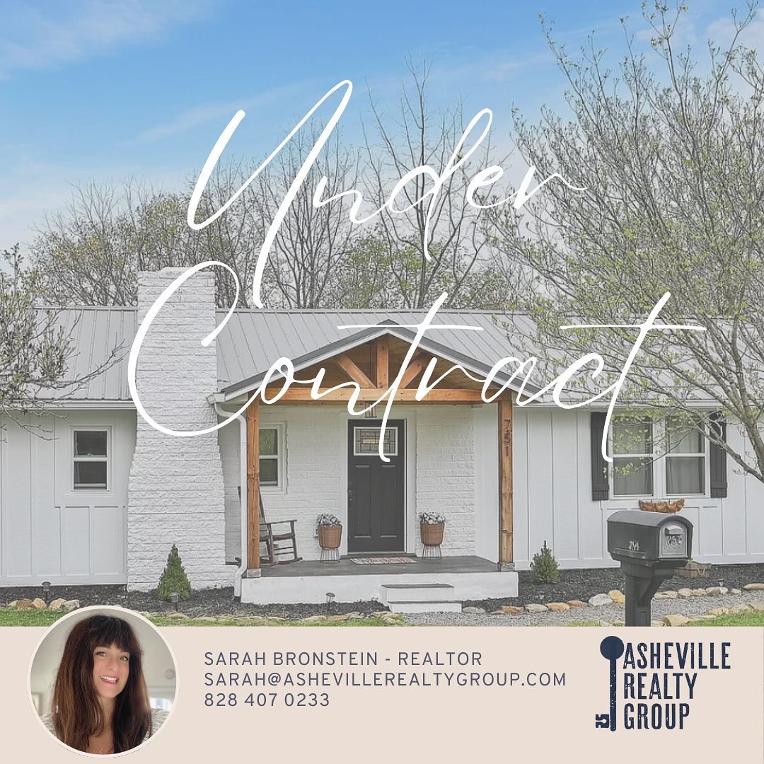 Congrats to my lovely buyers who are under contract on this adorable modern farmhouse in Canton! 
Man, I just love helping wonderful people achieve their property goals💓
Now let the inspections begin! 

#undercontract #828isgreat #828realestate #ash