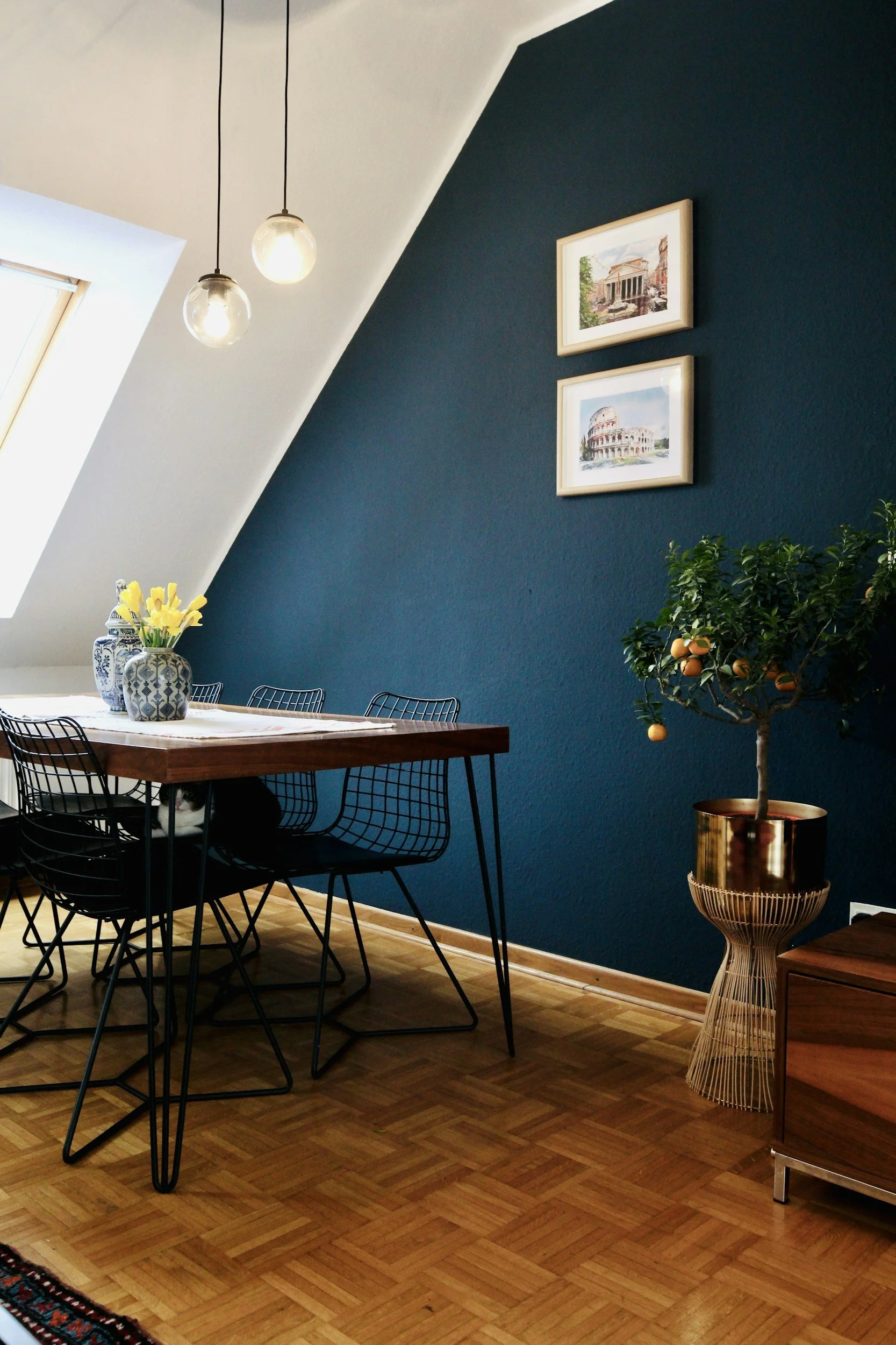 dark blue accent wall