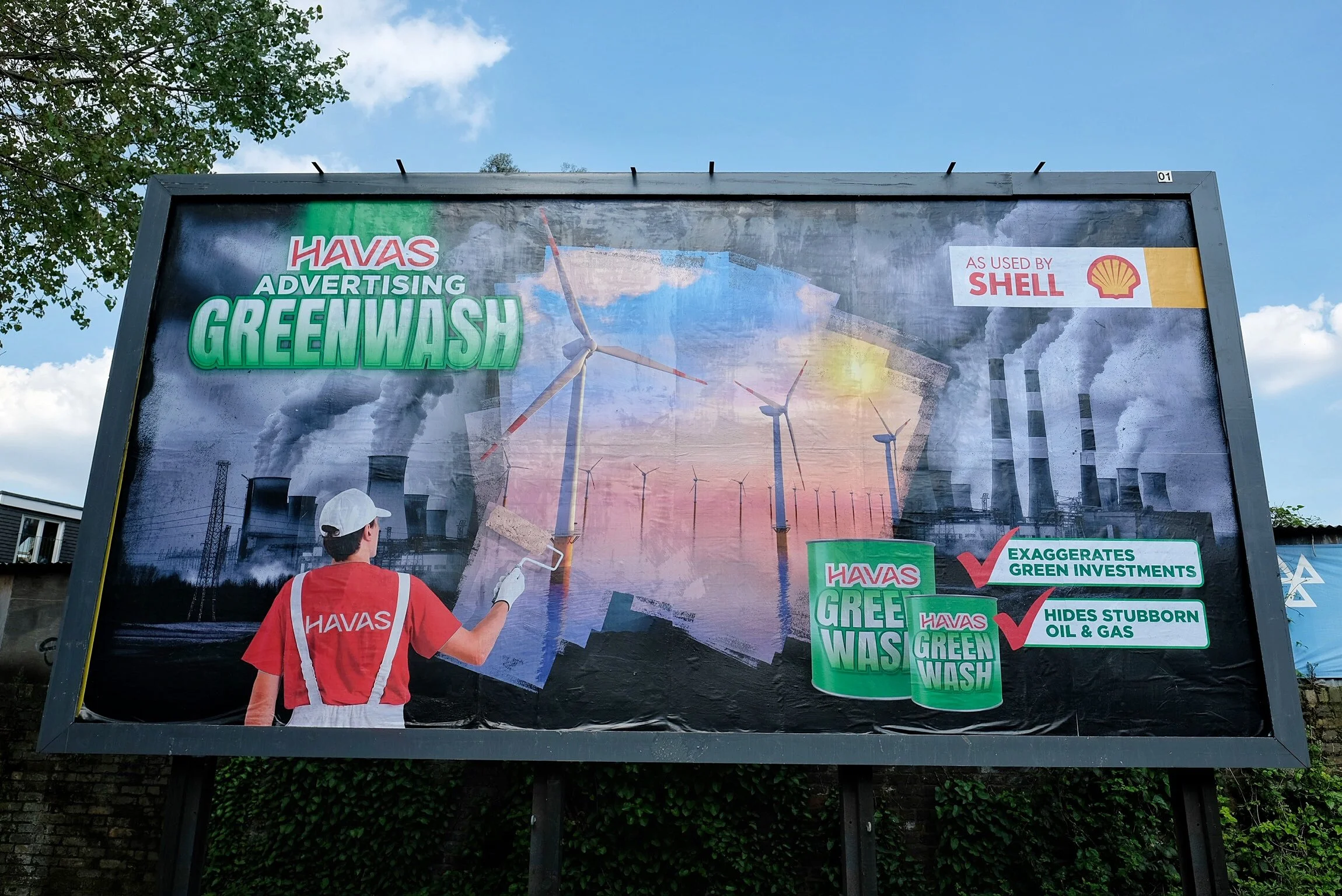 UK ad industry calls for ‘tobacco-style’ ban on fossil fuel marketing